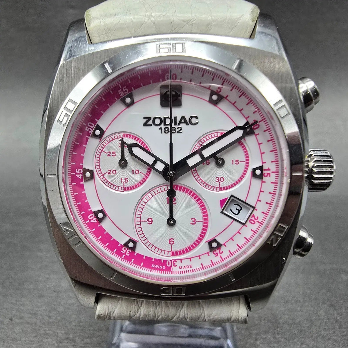 Zodiac Desert Master Chronograph Watch Women 40mm White Dial Steel Date New batt0
