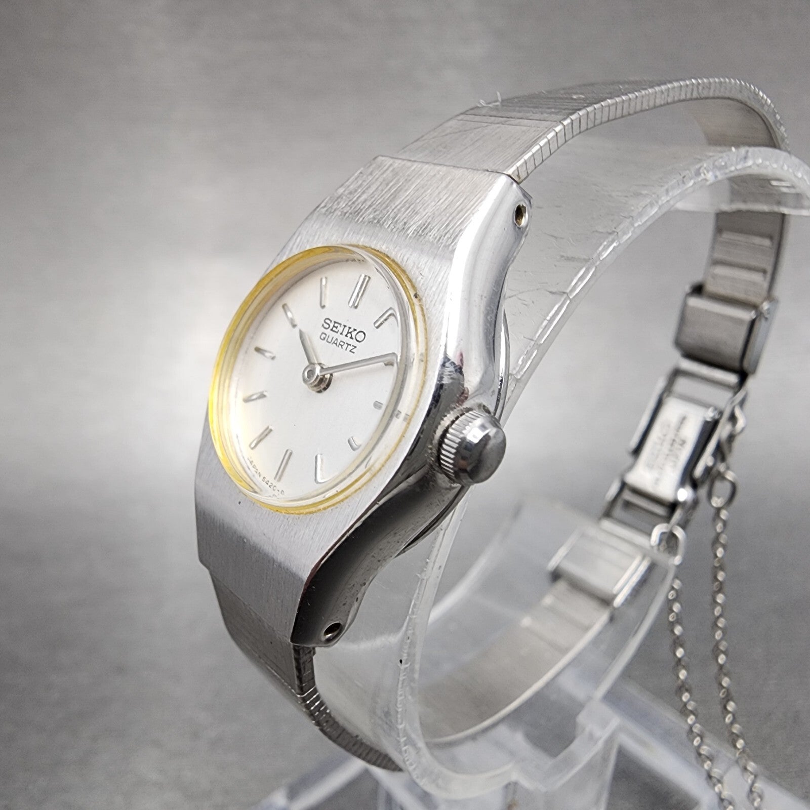Seiko Watch Women 16mm White Dial Silver Tone Round 54200029 New Battery VTG3