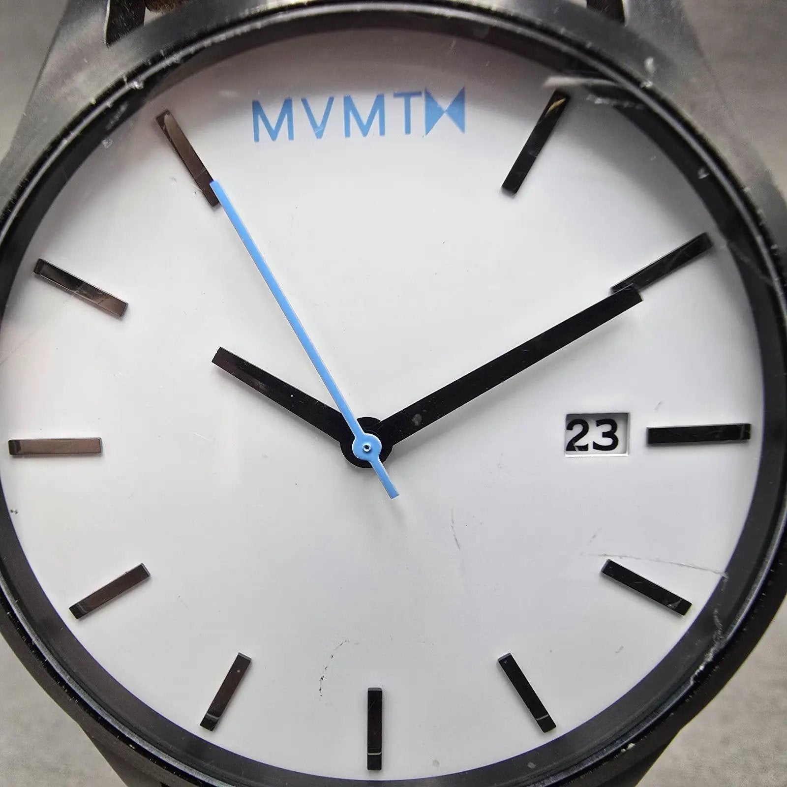 MVMT Classic Watch Men 45mm White Dial Black Date Round Leather New Battery AB1