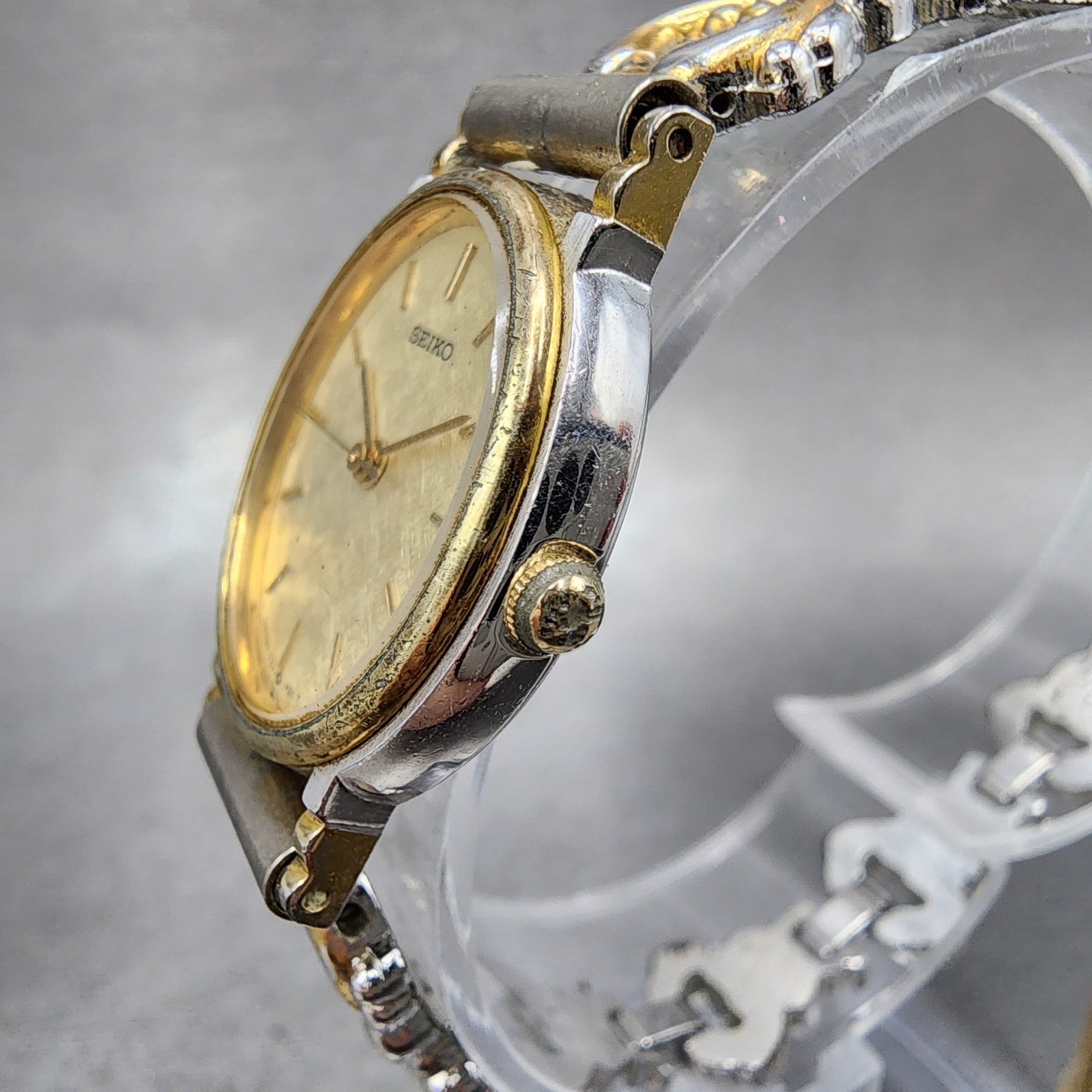 Seiko Watch Women 22mm Champagne Dial Two Tone Oval 73216070 New Battery2