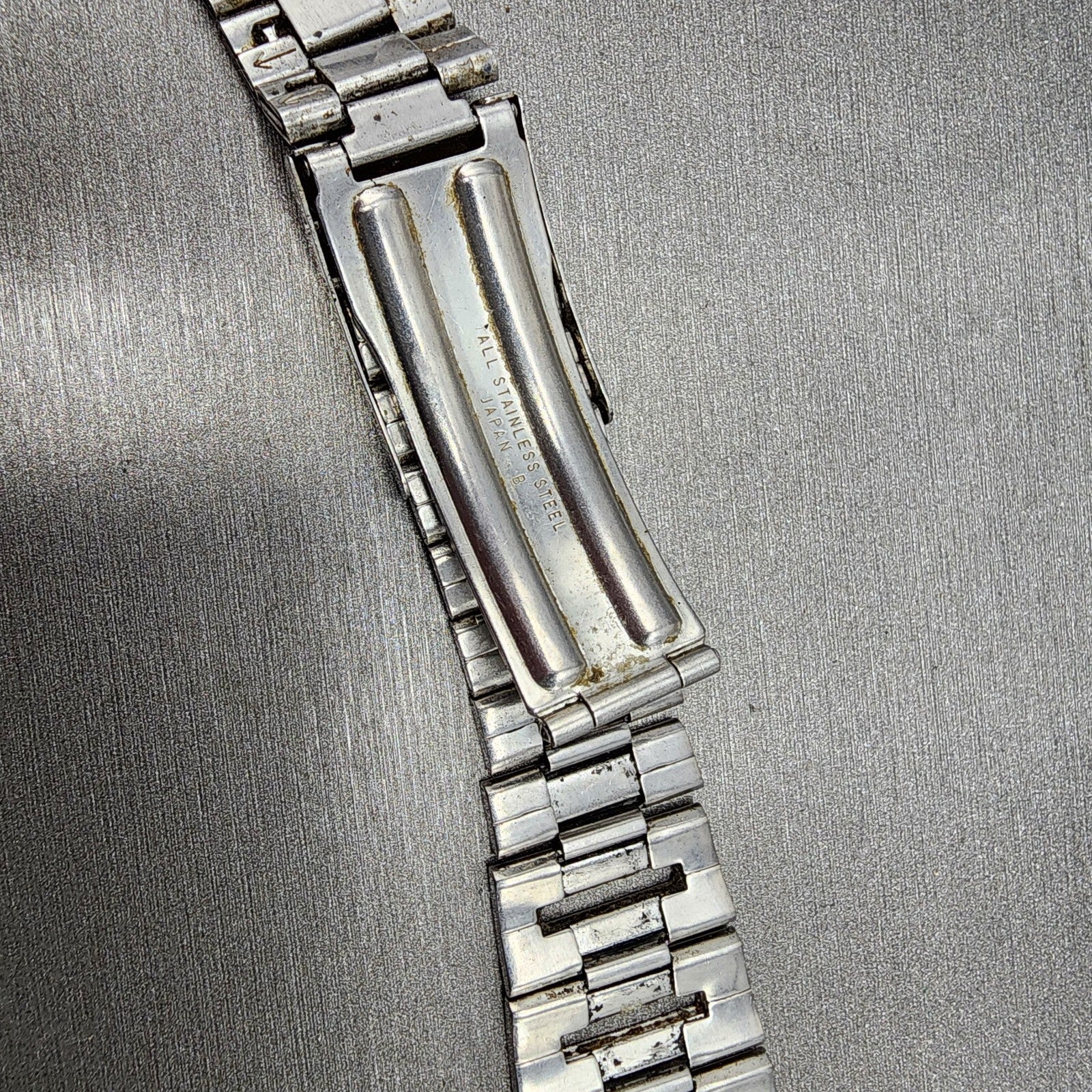 VTG Seiko bracelet 22mm Stainless Steel Tri Folding Clasp Japan made READ!!!7