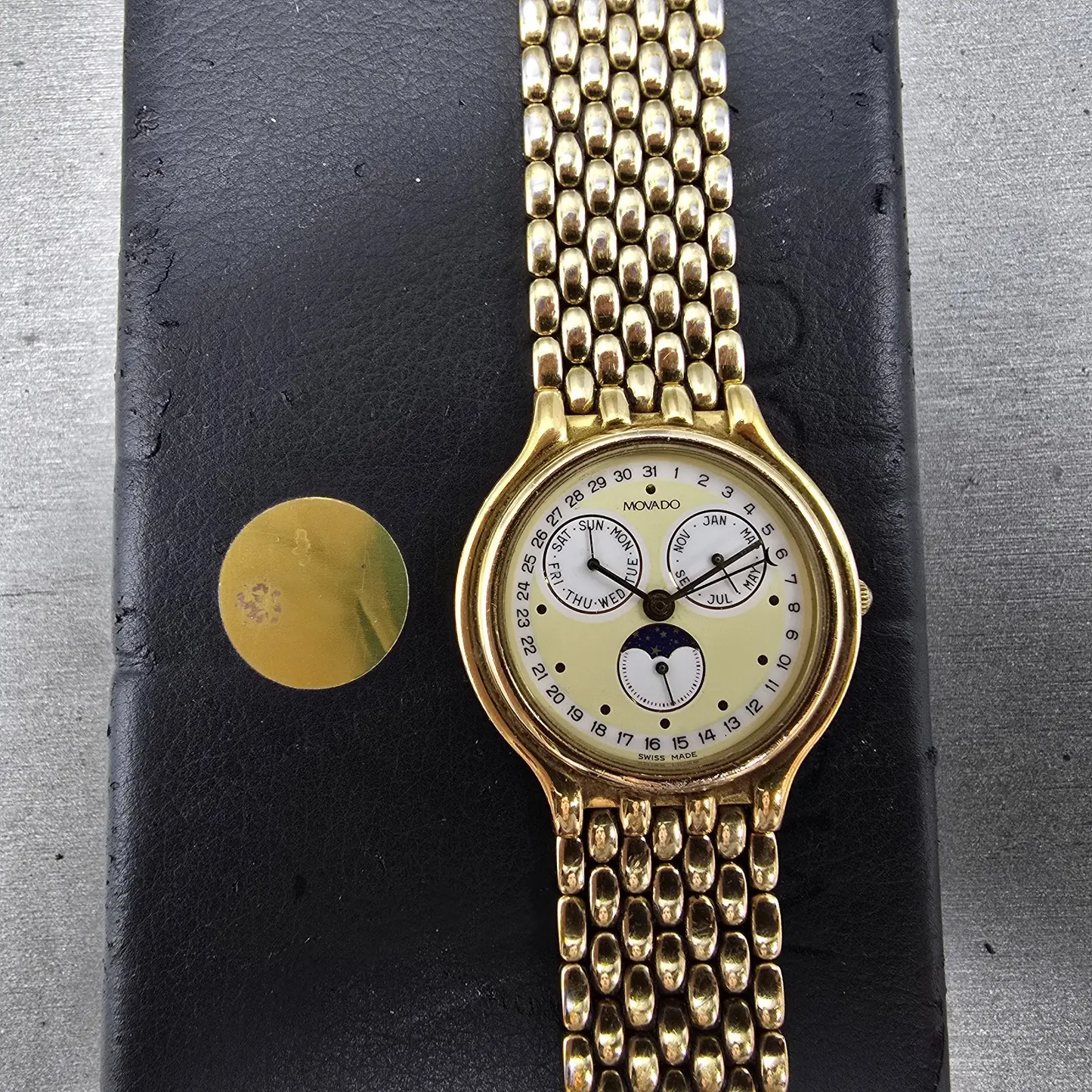Movado Triple Calendar Moon Phase Watch Men 32mm White Dial Gold Tone NewBattery0