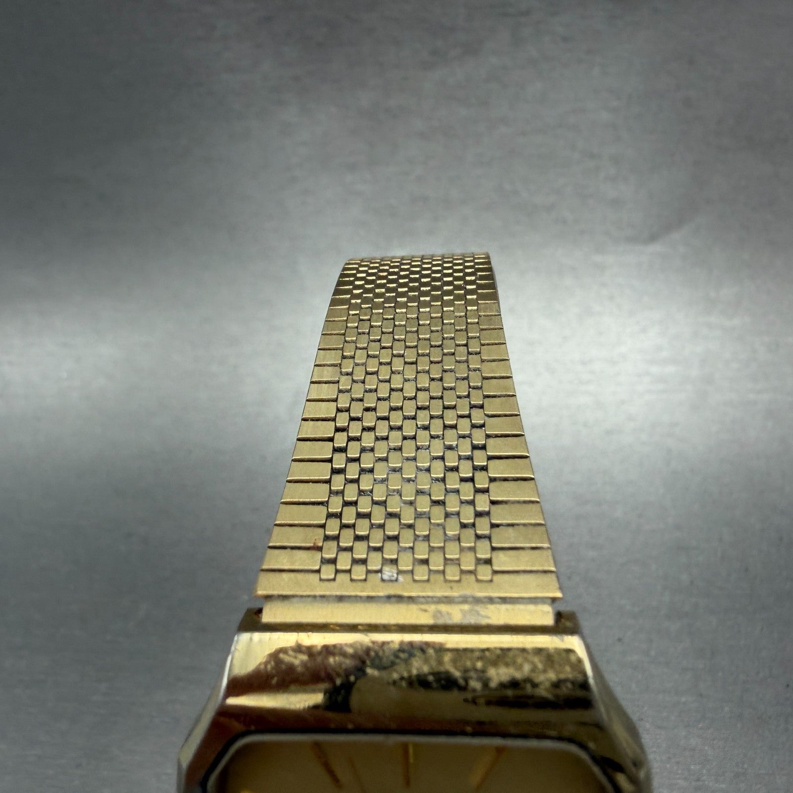 Casio MQ-503G Watch Men 31mm Champagne Dial Gold Tone Rectangle Daydate New Batt4