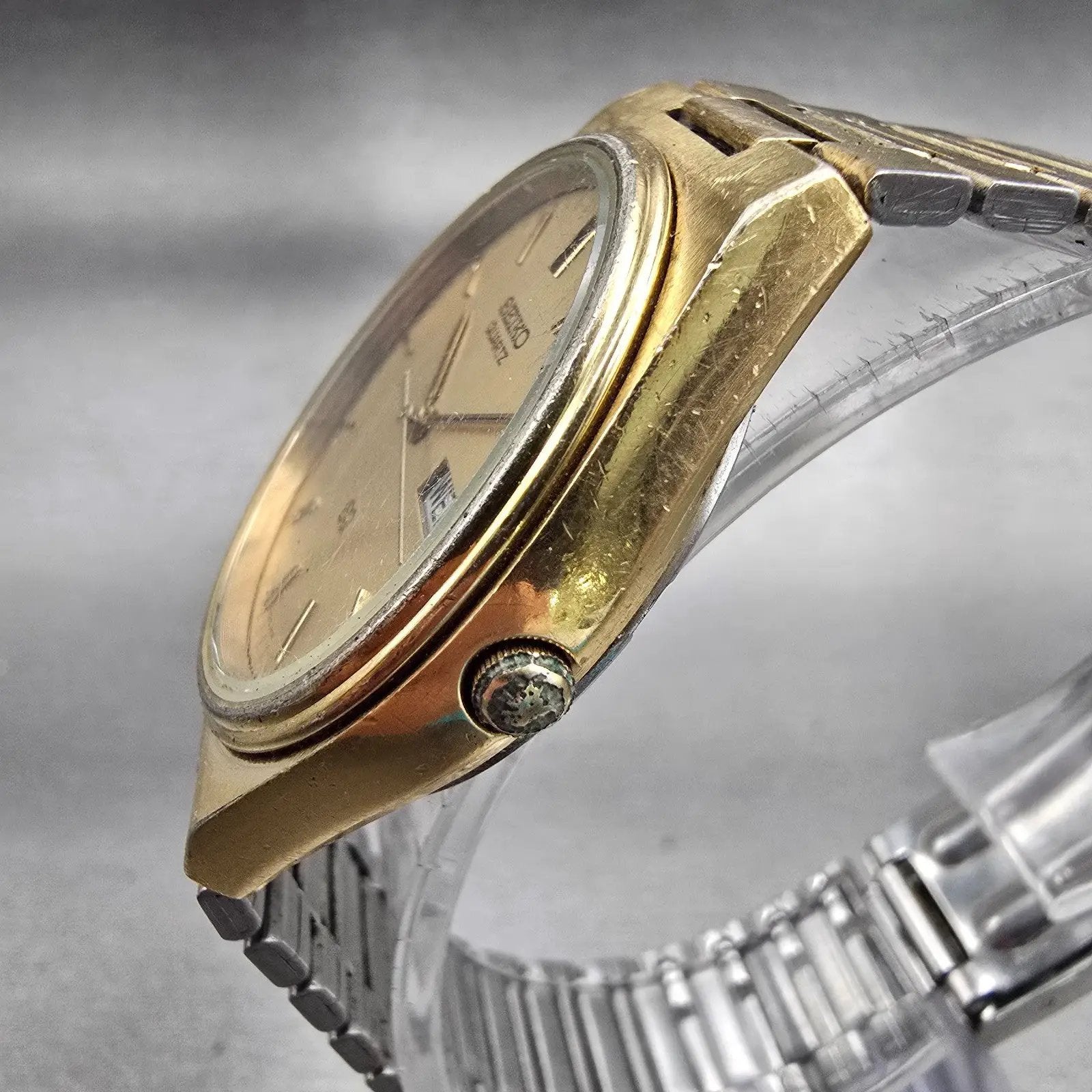 Seiko SQ Watch Men 34mm Gold Dial Gold Tone Daydate Round 8223-7160 New Battery2