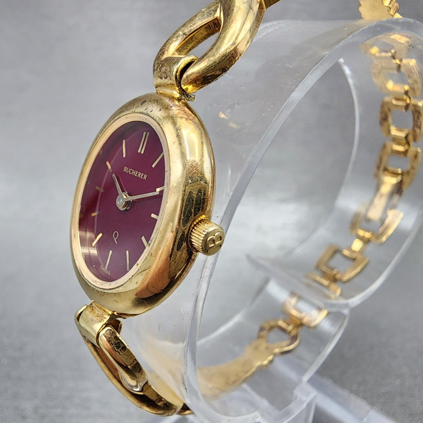 Bucherer Q Watch Women 19mm Red Dial Gold Tone Oval 980.599 New Battery2