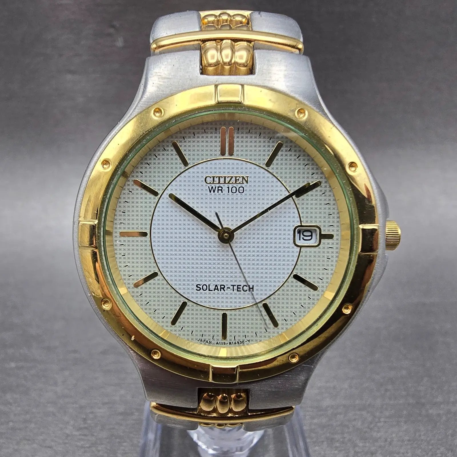 Citizen Eco-Drive Watch Men 37mm White Dial Two Tone Date A119-H08631 Runs0