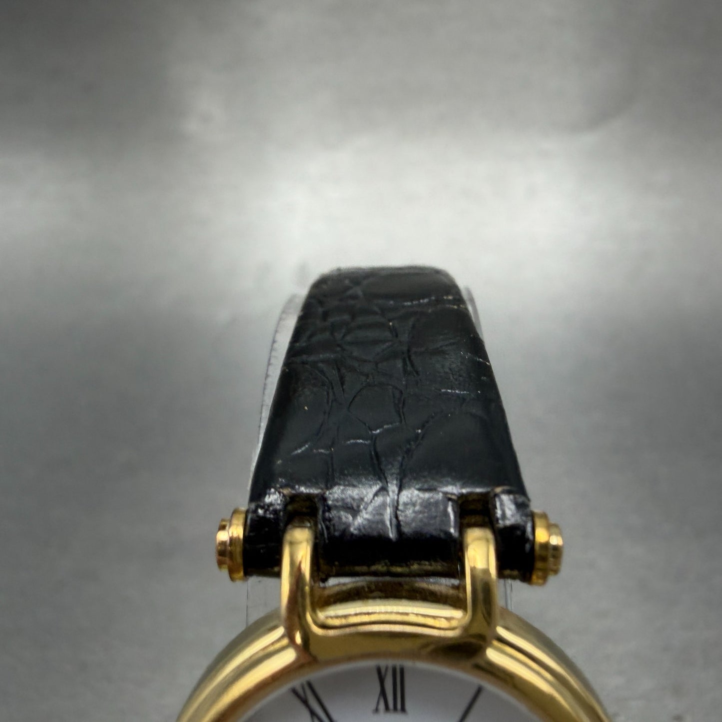 Burberry Watch Women 24mm White Dial Gold Tone Round 3200 New Battery4