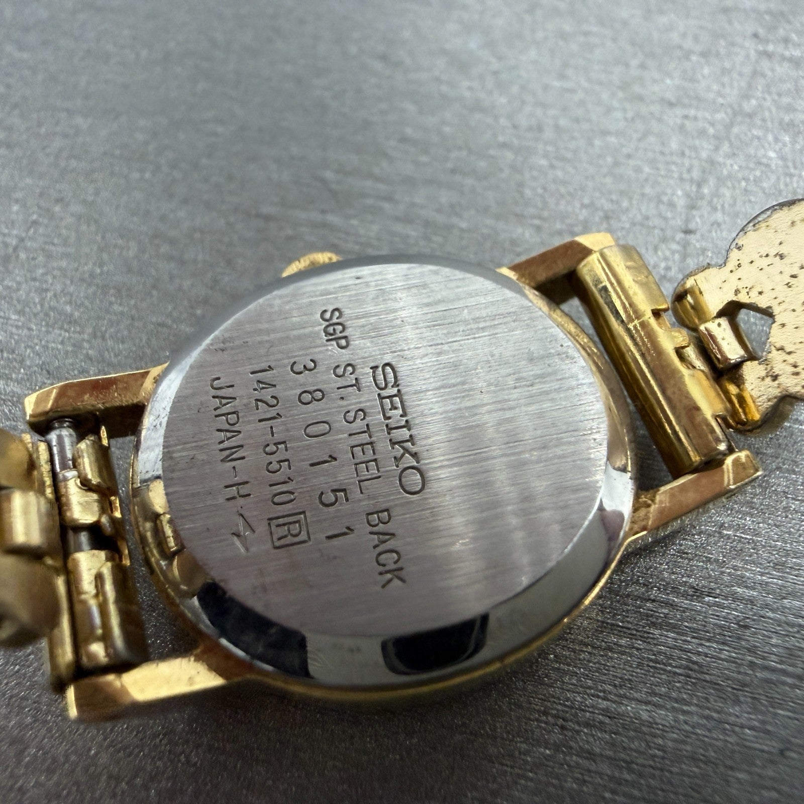 Seiko Watch Women 19mm Champagne Dial Gold Tone Oval 1421-5510 New Battery VTG9