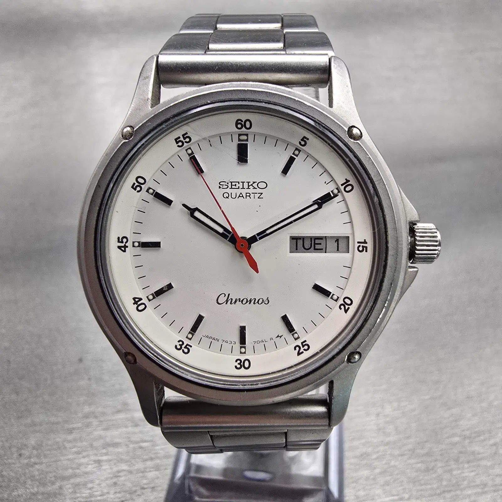 Seiko Chronos Watch Men 34mm White Dial Silver Tone Daydate 7433-7030 New Batt0