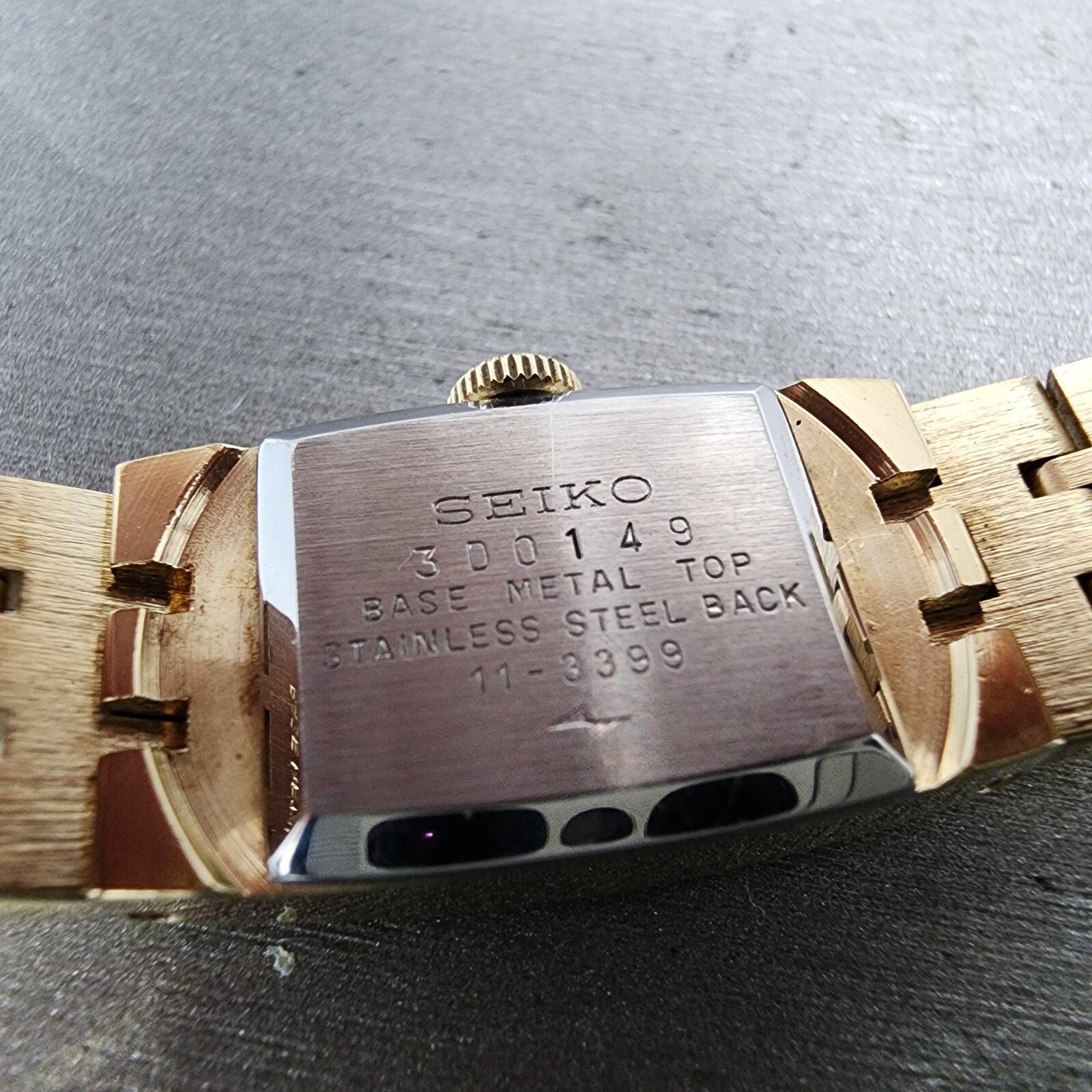 Seiko Watch Women 16mm Gold Dial Gold Tone Manual Rectangle 113399 Runs9