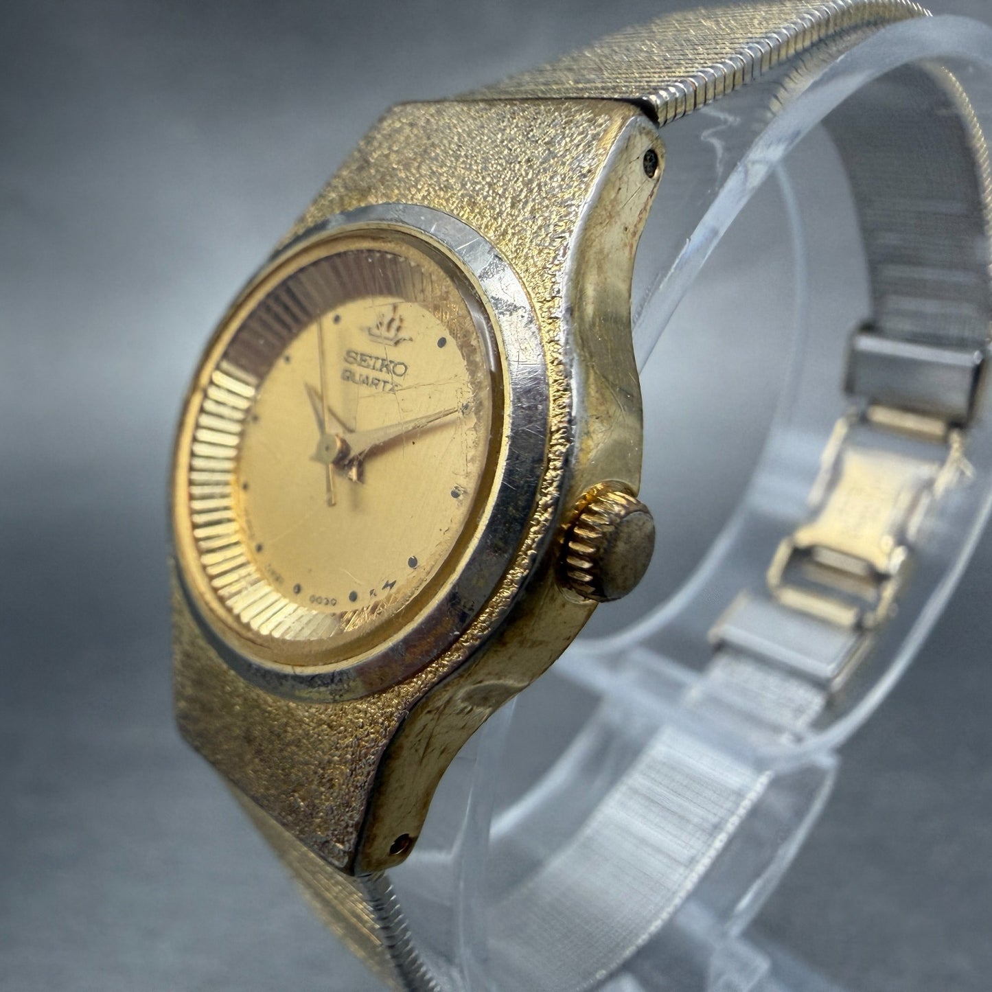 Seiko Watch Women 20mm Champagne Dial Gold Tone Round 8Y21-0010 New Battery2