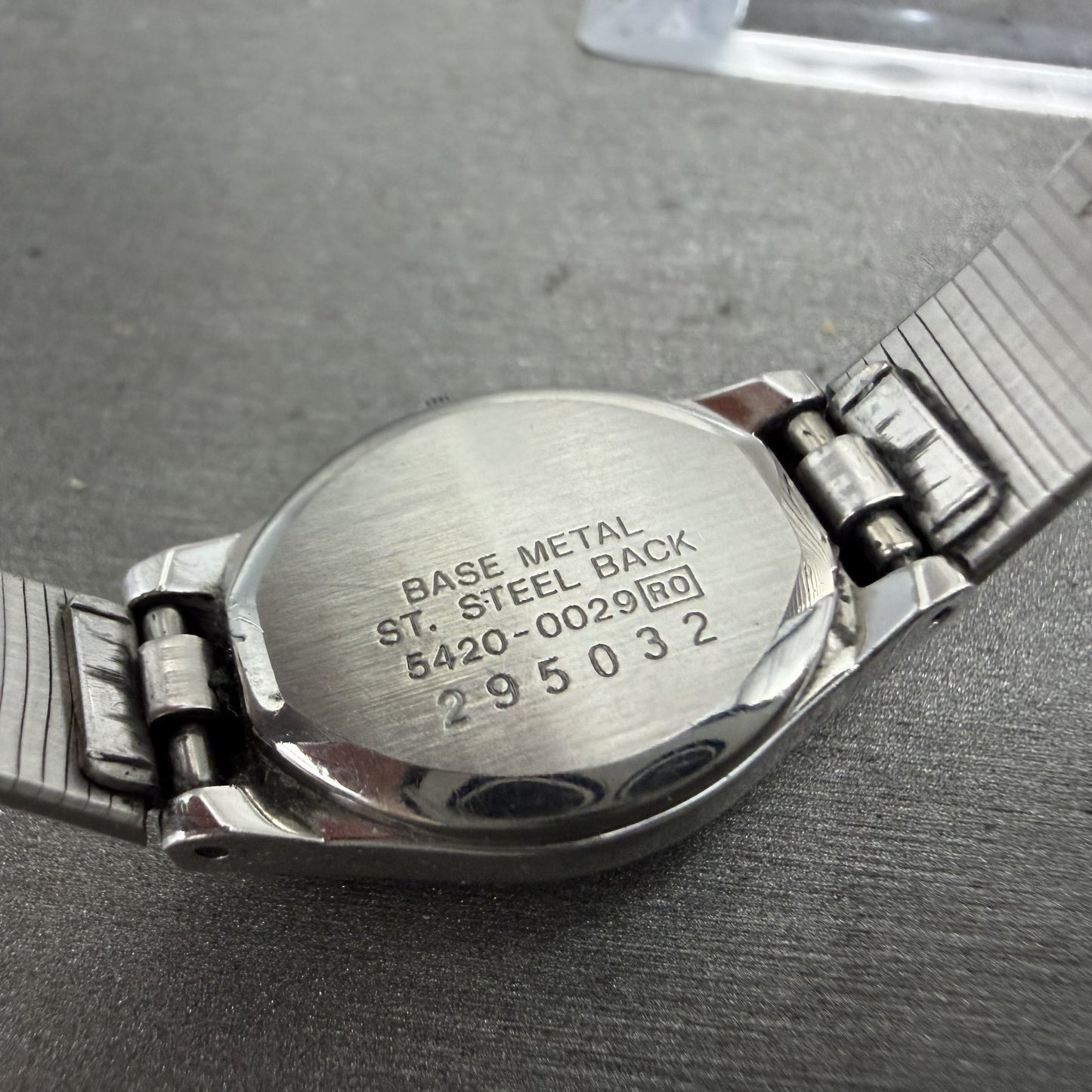 Seiko Watch Women 16mm White Dial Silver Tone Round 54200029 New Battery VTG AB9