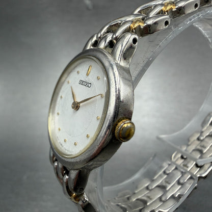 Seiko Watch Women 24mm White Dial Two Tone Round V700-6380 New Battery Vintage2