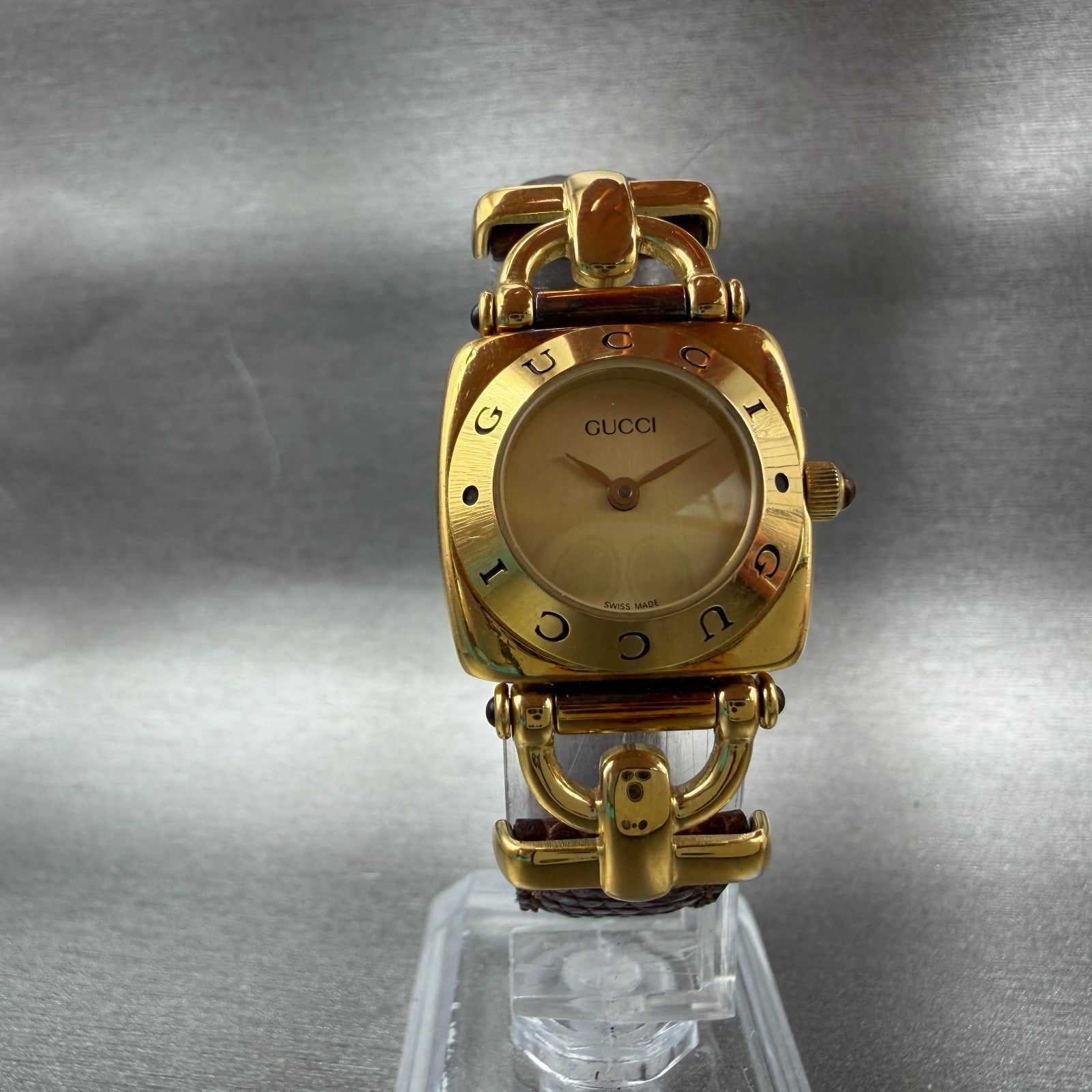 Gucci 6300L Watch Women 22mm Gold Dial Gold Plated Square New battery VTG5