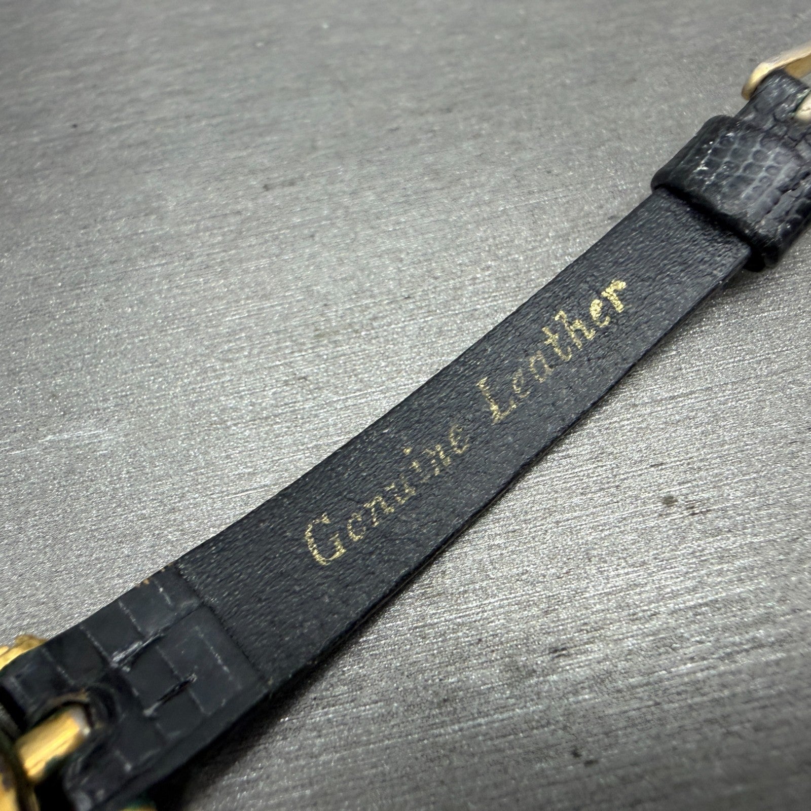 Gucci 2000L Watch Women 22mm Black Dial Gold Plated Round New Battery VTG LKASDT10