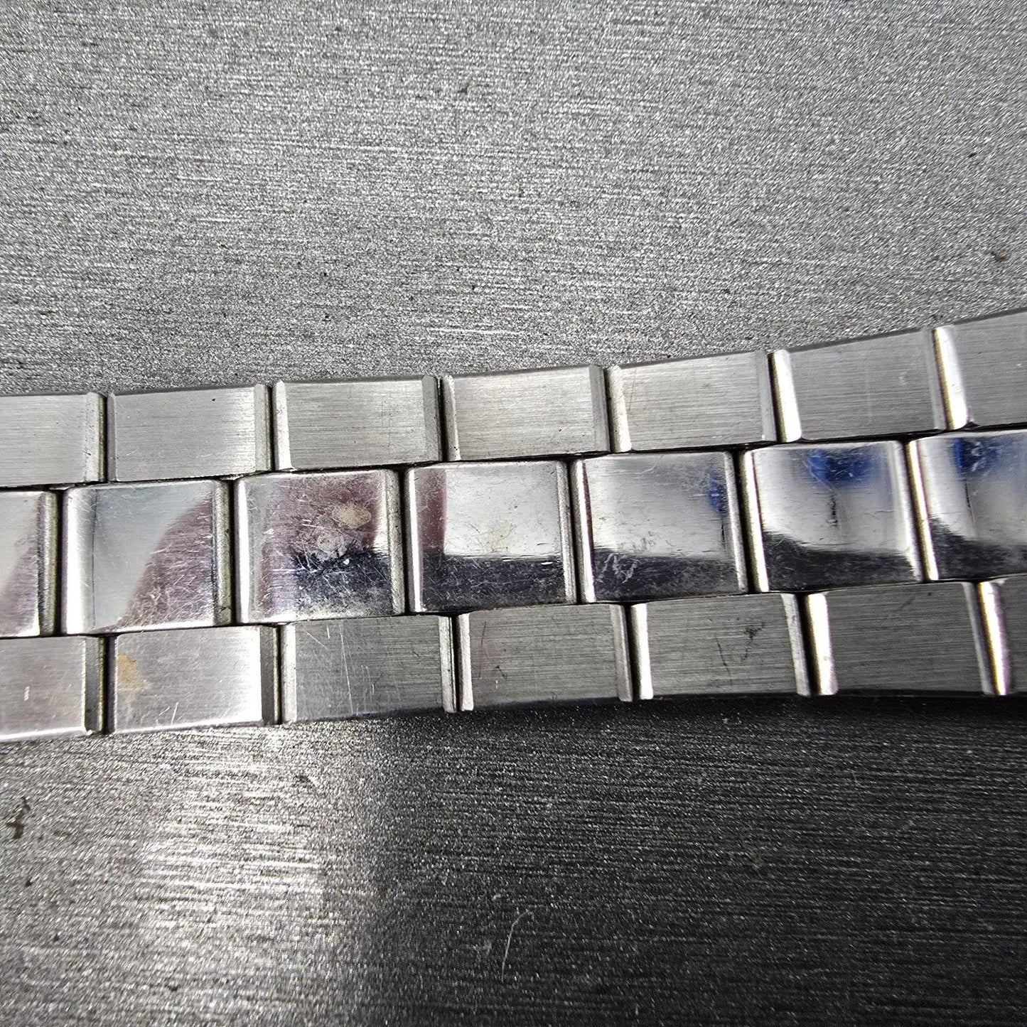 Seiko Bracelet 7mm Stainless Steel Silver Tone Tri Folding Clasp Vintage3