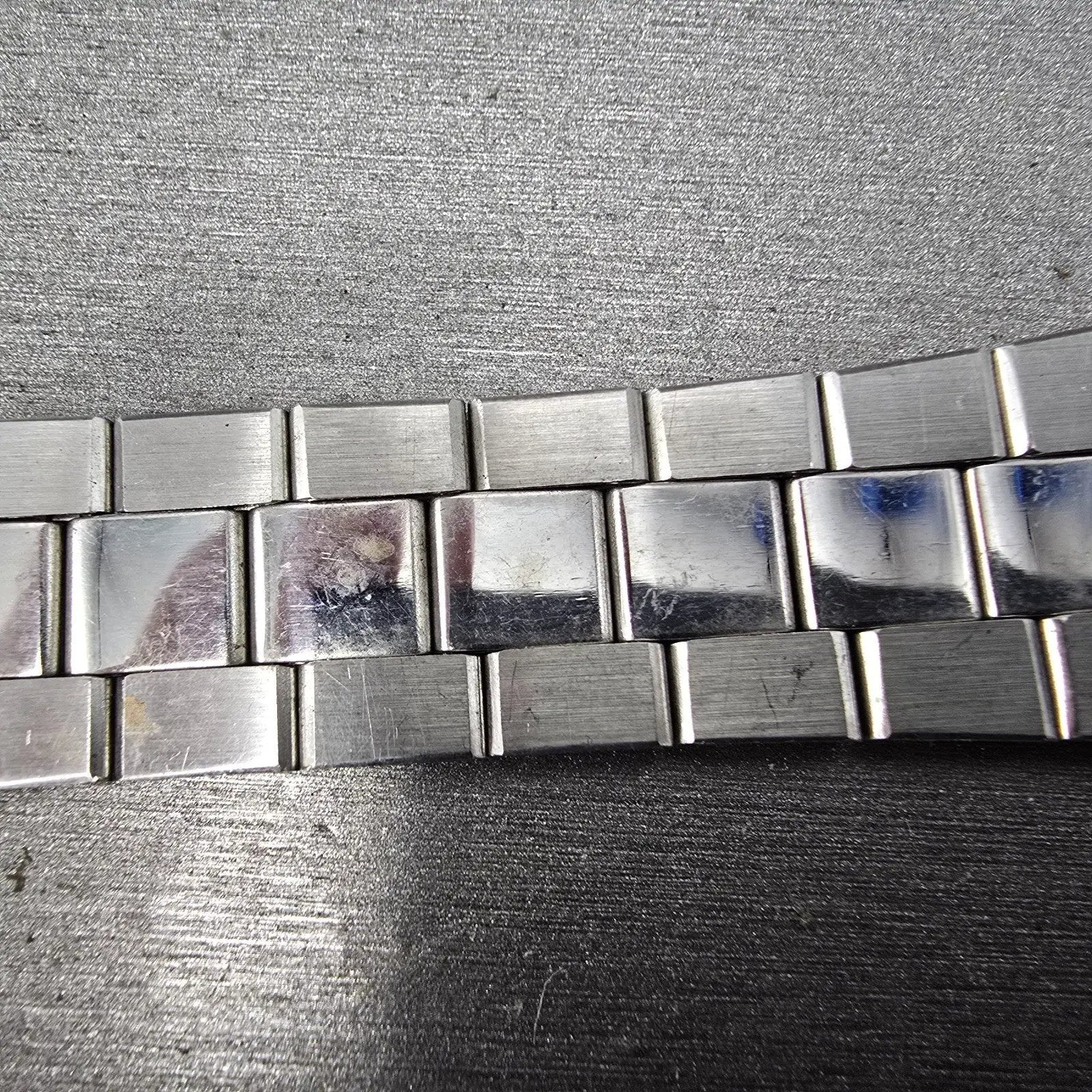 Seiko Bracelet 7mm Stainless Steel Silver Tone Tri Folding Clasp Vintage3