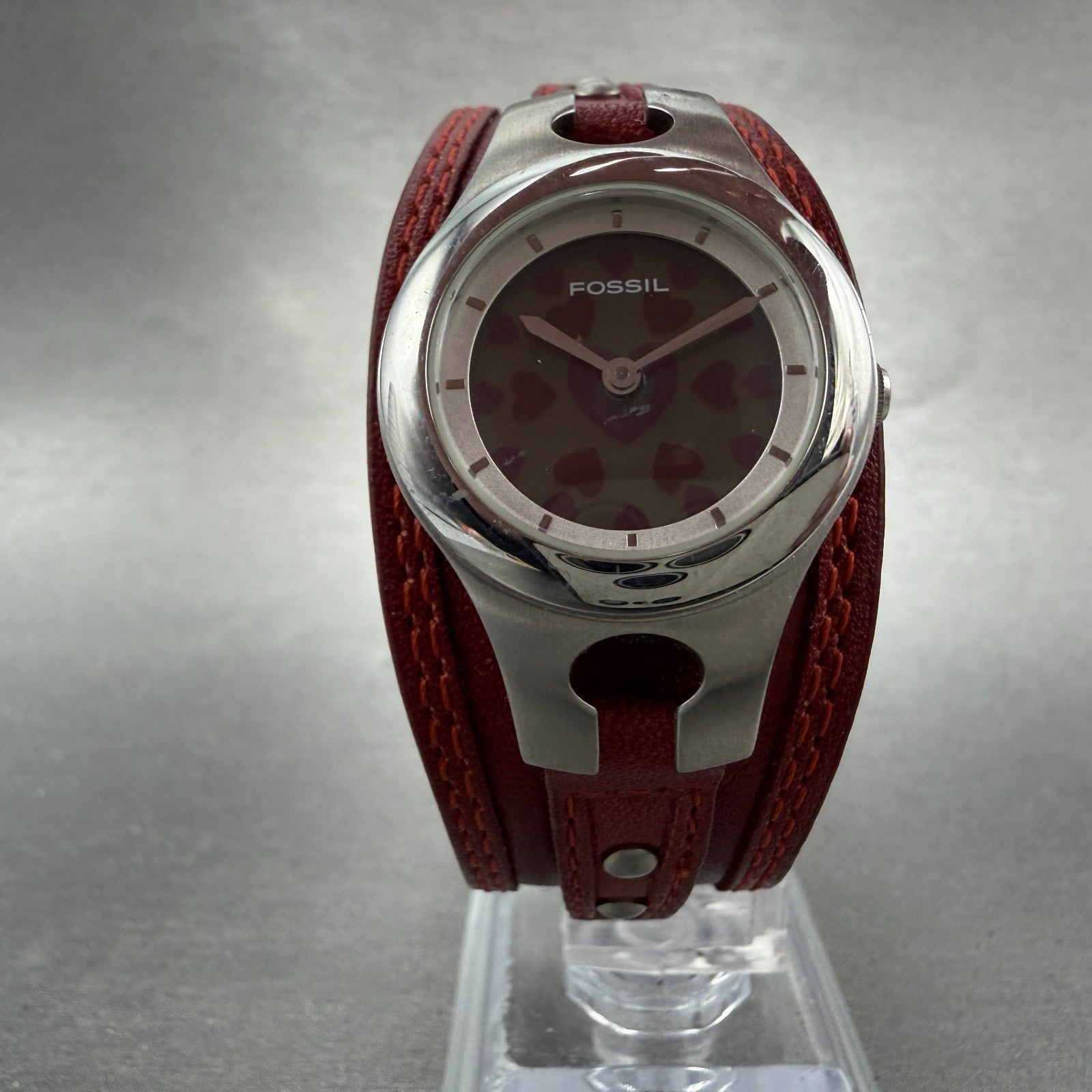 Fossil Big Tic Watch Women 26mm Heart Dial Silver Tone ES9739 New Battery5