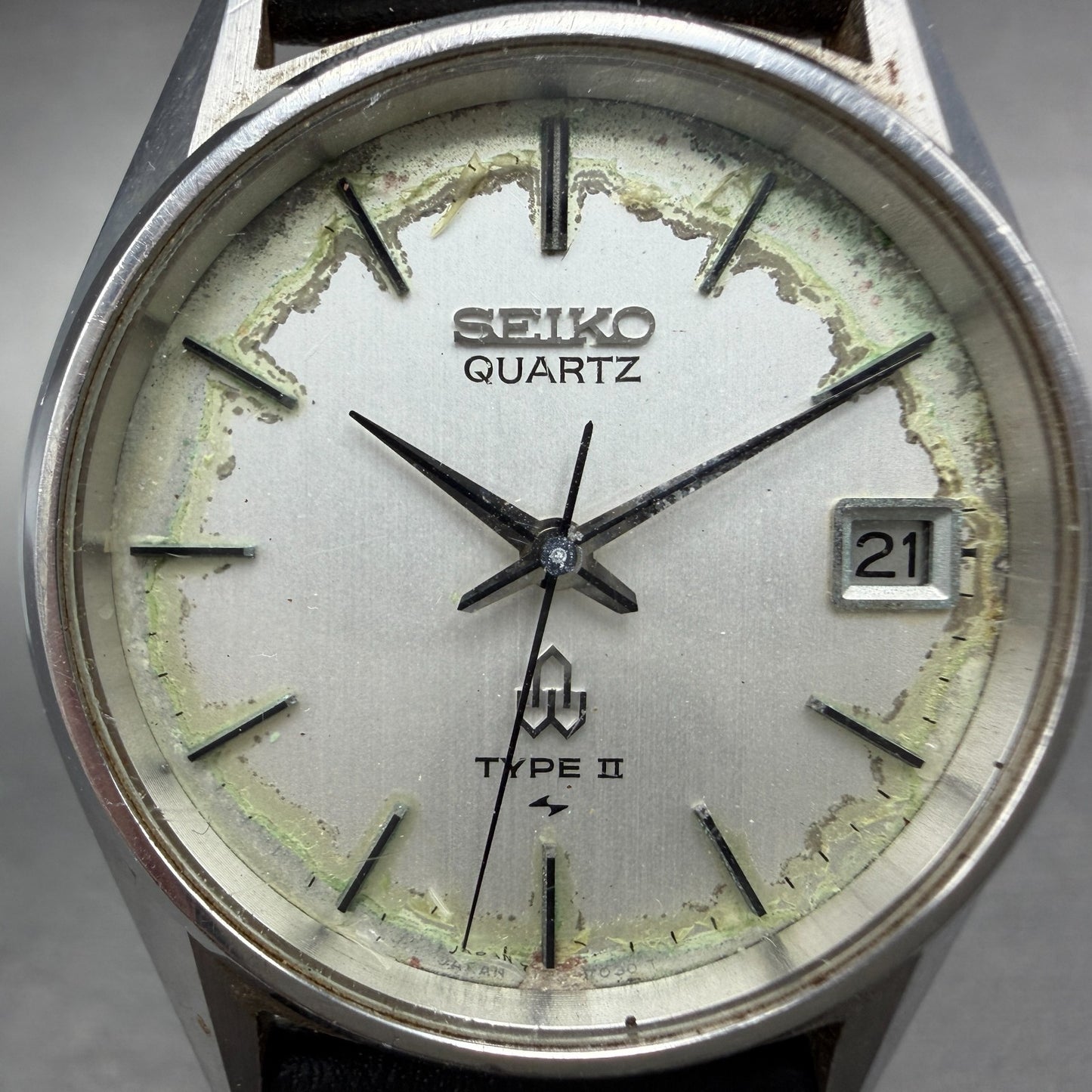 Seiko Type II Watch Men 34mm Silver Dial Silver Tone Date 7122-7020 New Battery31