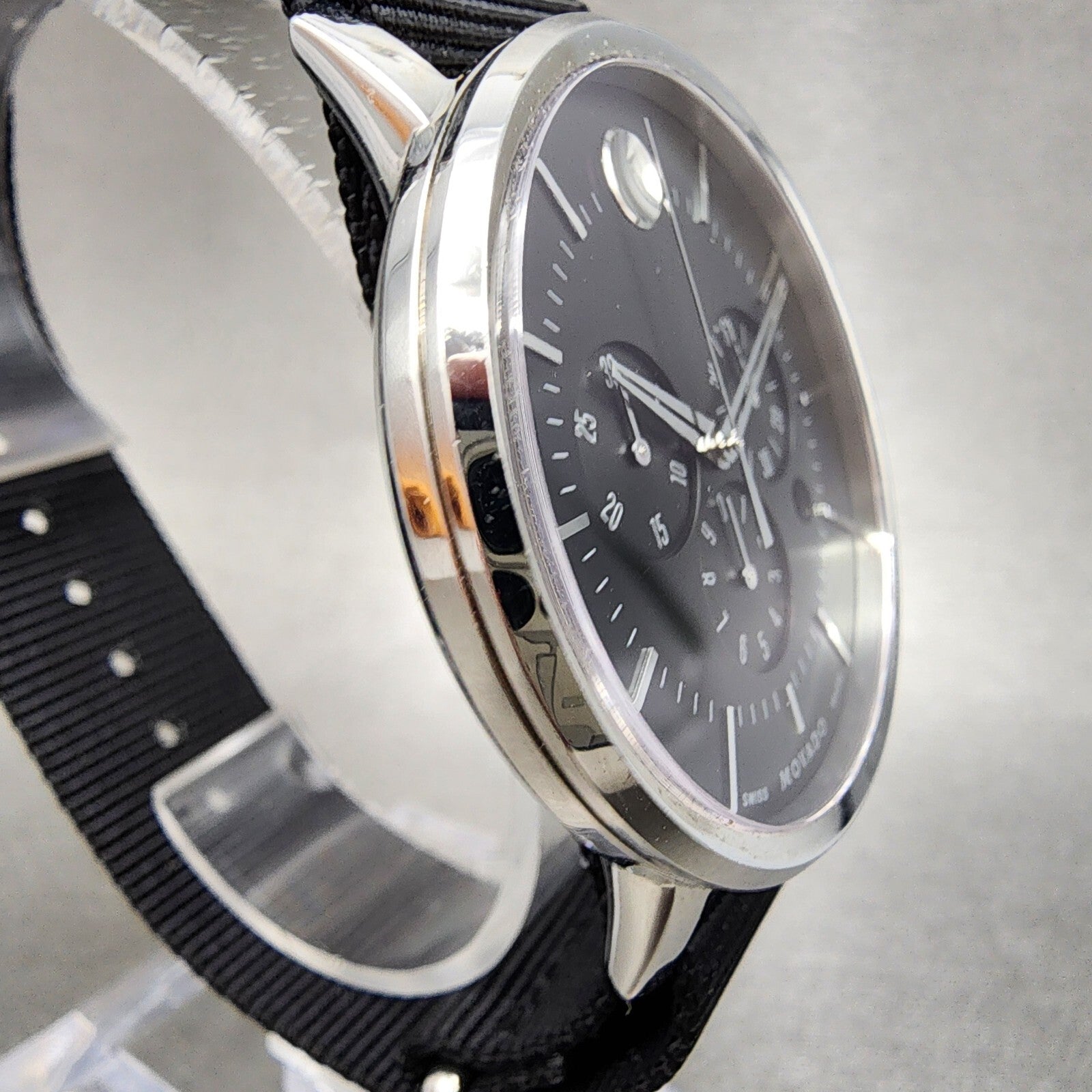 Movado Chronograhp Watch Men 42mm Black Dial Steel Date Round 0606886 New Batt3