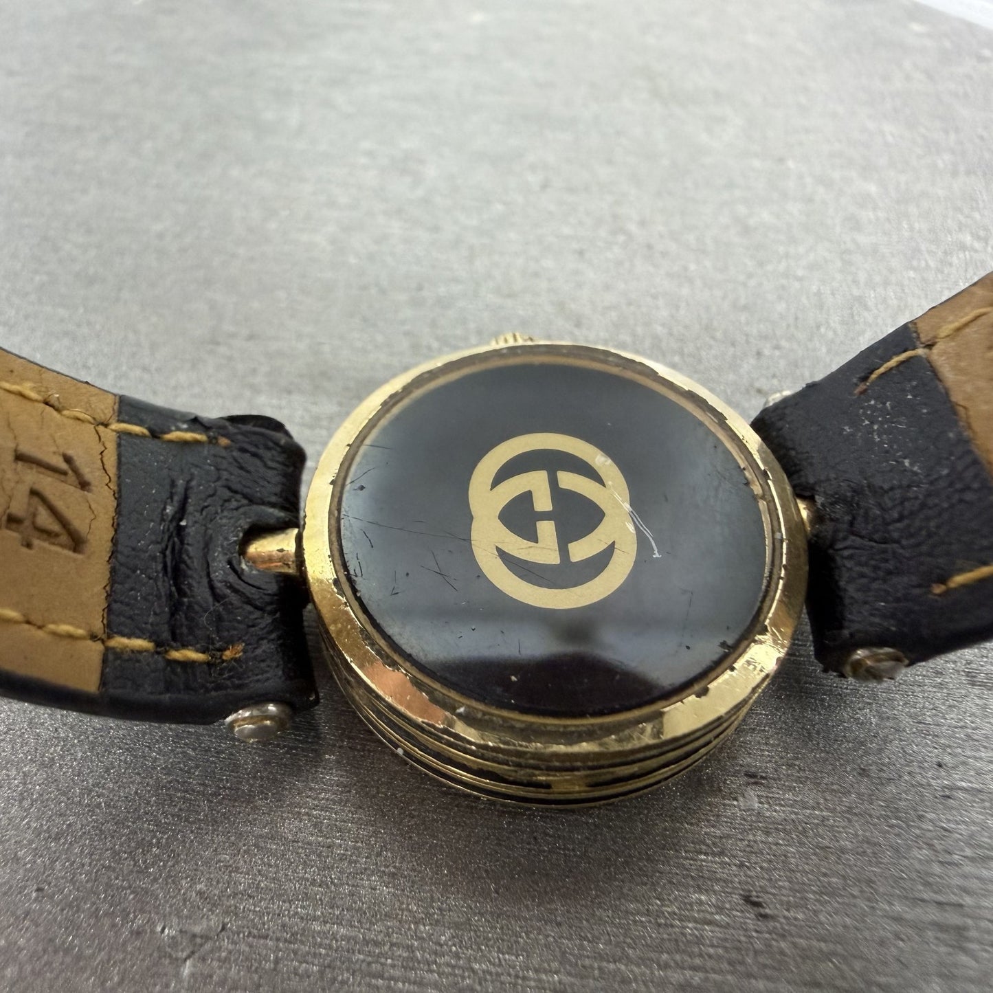 Gucci 2000L Watch Women 22mm Black Dial Gold Plated Round New Battery VTG ABC8