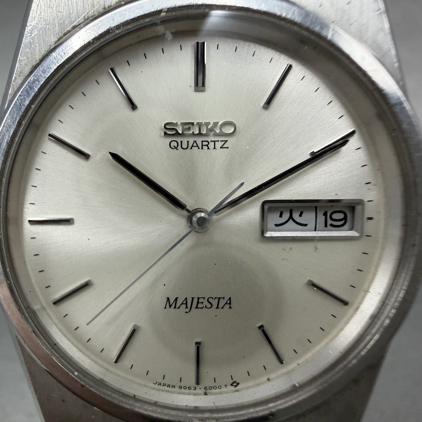 Seiko Majesta Watch Men 32mm Silver Dial Silver Tone Daydate 9063-6000 New Batt1