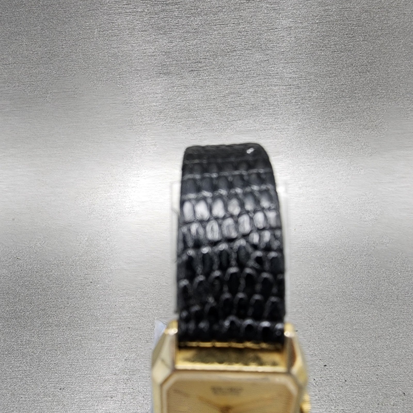 Seiko Tank Watch Women 19mm Champagne Dial Gold Tone 54215119 New Battery4