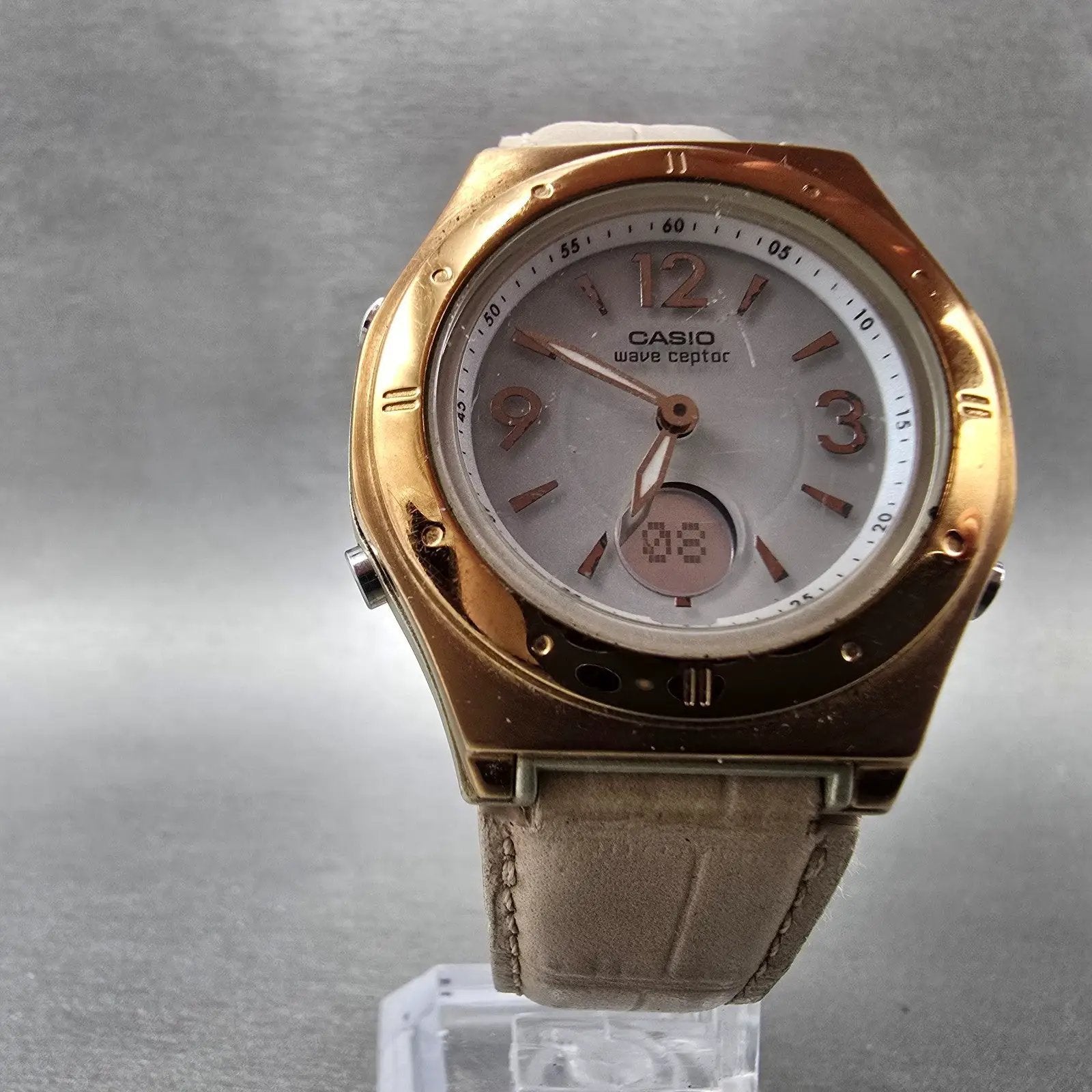 Casio Wave Ceptor Watch Women 35mm White Dial Rose Gold Alarm Chronograph Works5