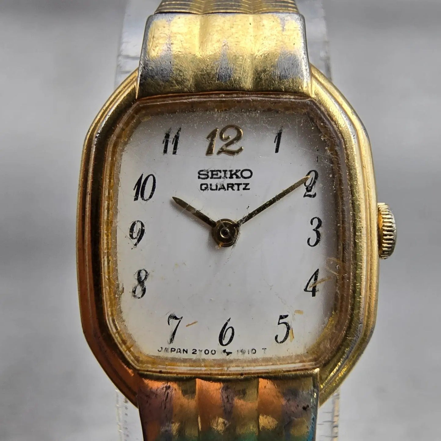 Seiko Watch Women 16mm White Dial Gold Tone Oval 2Y00-5439 New Battery Vintage1
