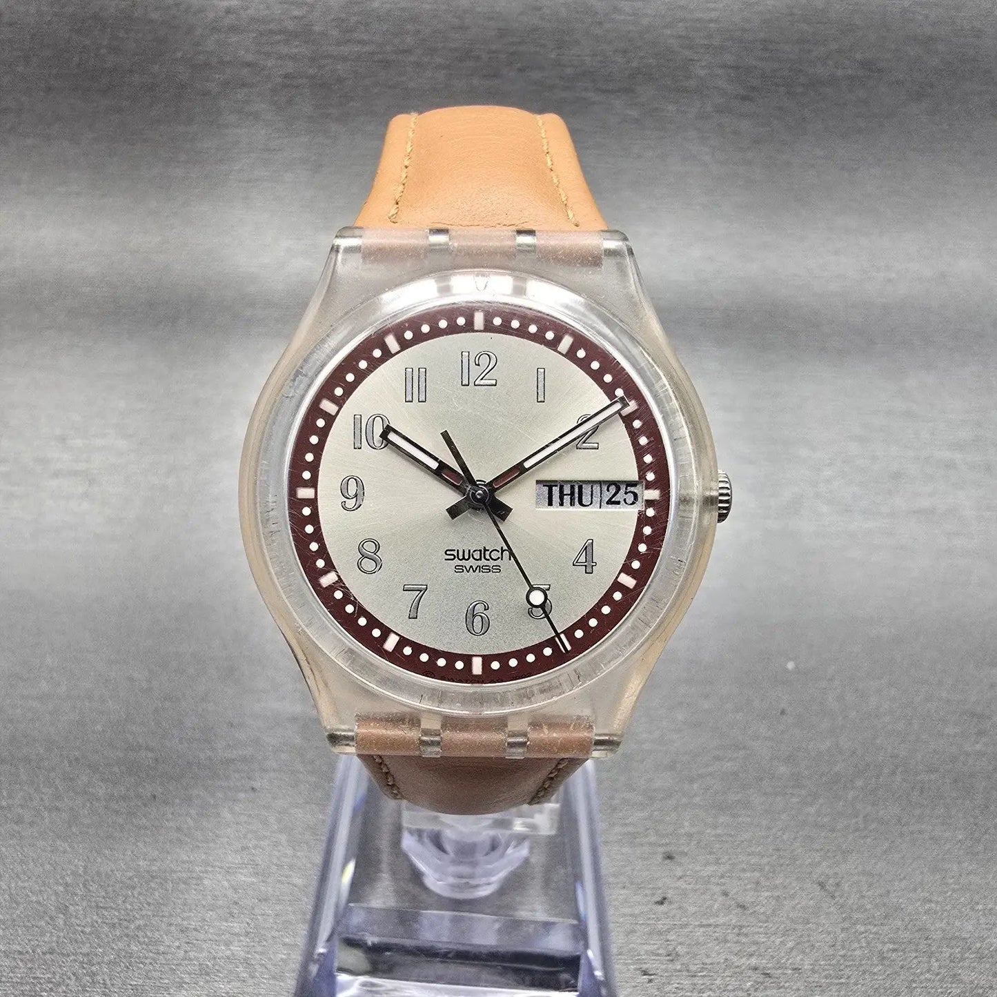Swatch Croissant Chaud Watch Men 34mm Champagne Dial Daydate GE700 New Battery1