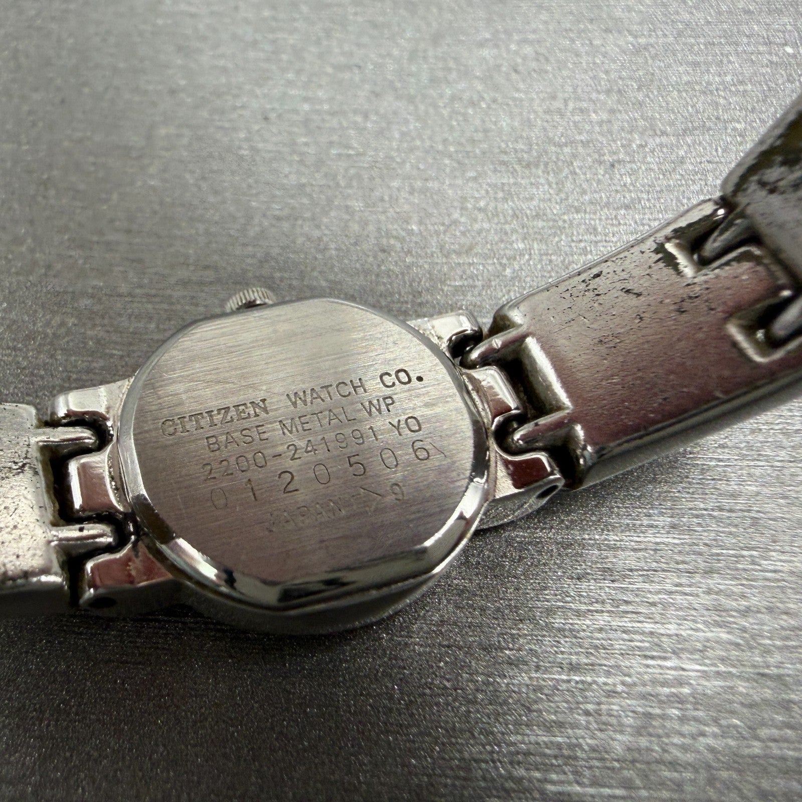 Citizen Watch Women 17mm MOP Dial Silver Tone Round 2200-241991 New Battery VTG9