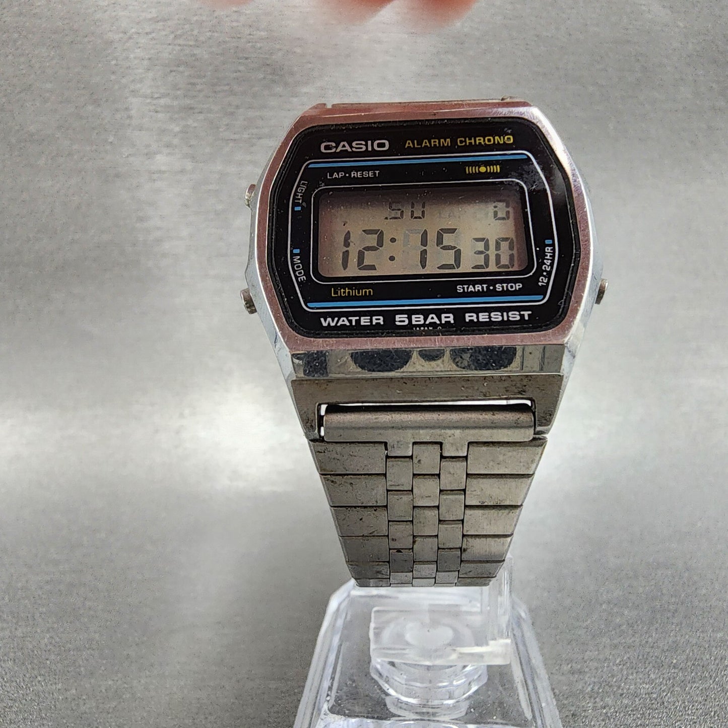Casio W31 Watch Men 33mm LCD Silver Tone Alarm Chrono New Battery Vintage5