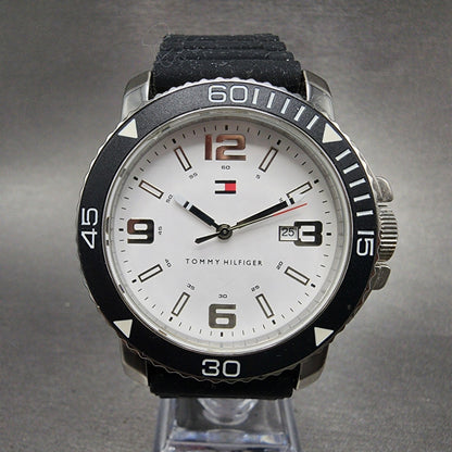 Tommy Hilfiger Dive Watch Men 44mm White Dial Steel Date Round New Battery
