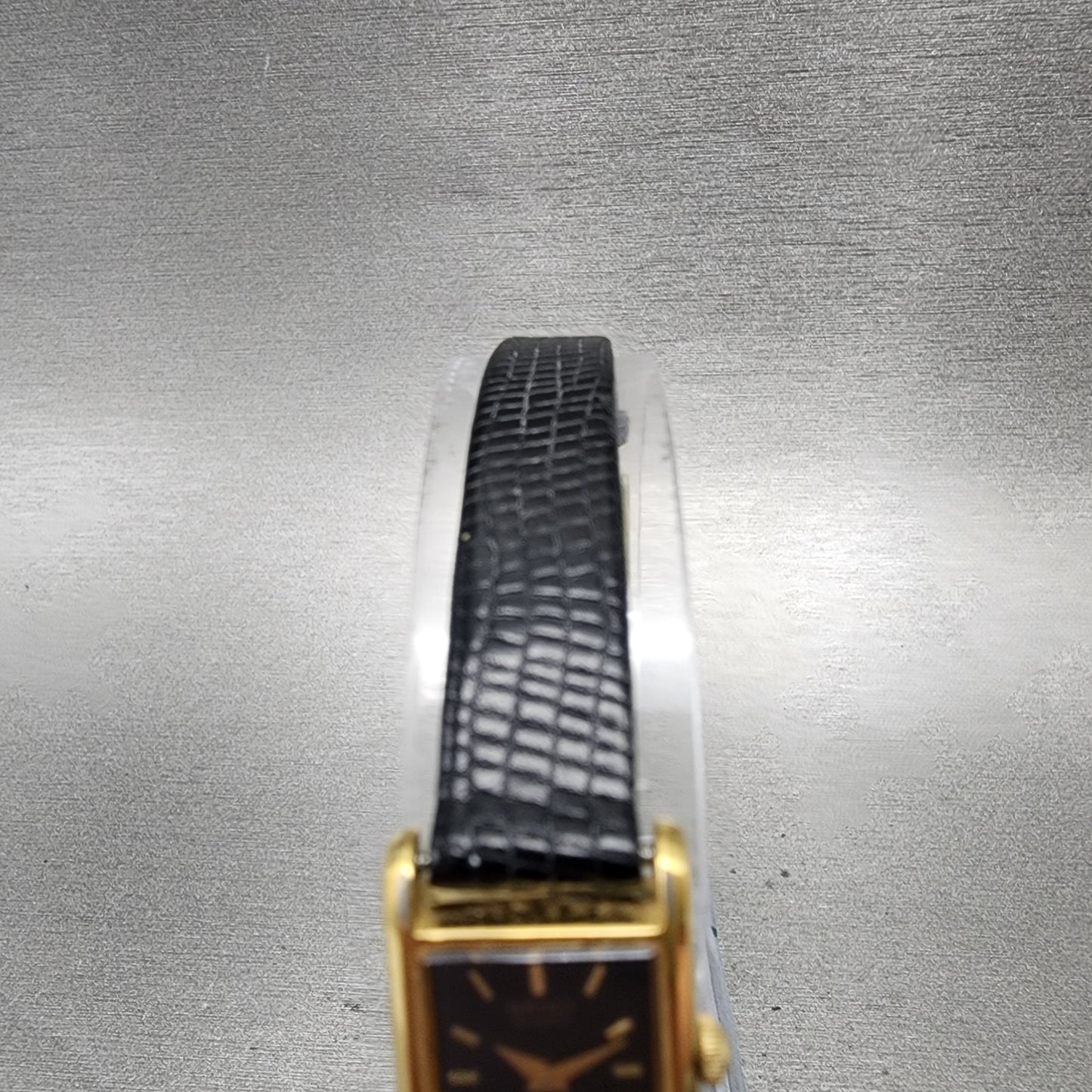 Seiko Tank Watch Women 14mm Black Dial Gold Tone Rectangle 1F205A69 New Battery4