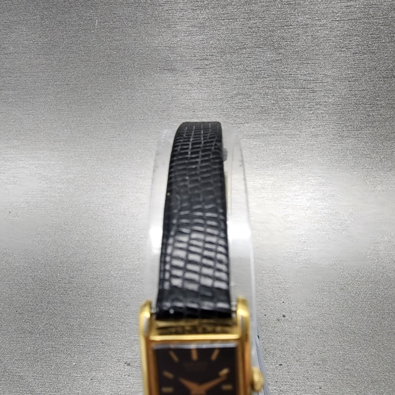 Seiko Tank Watch Women 14mm Black Dial Gold Tone Rectangle 1F205A69 New Battery4