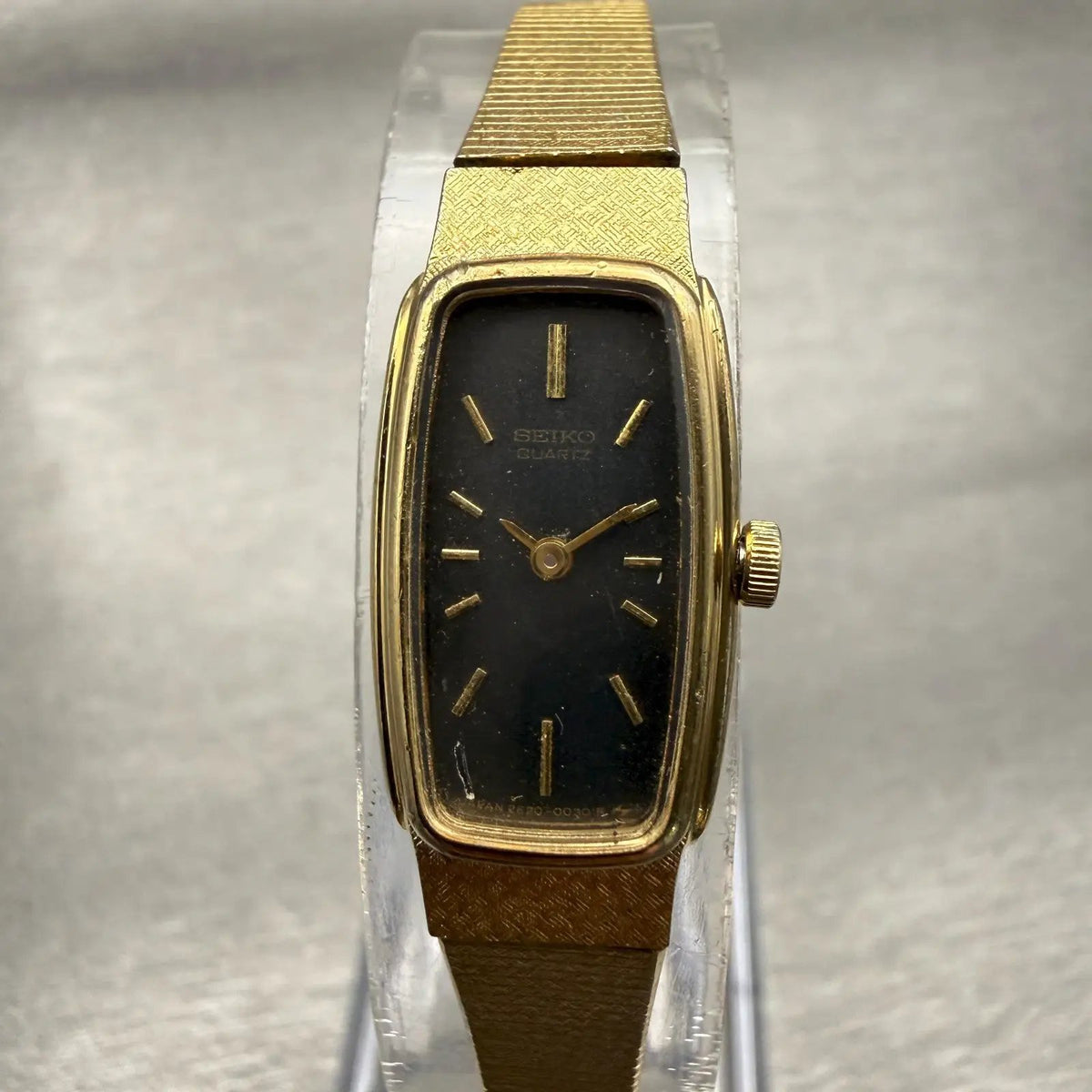 48302303