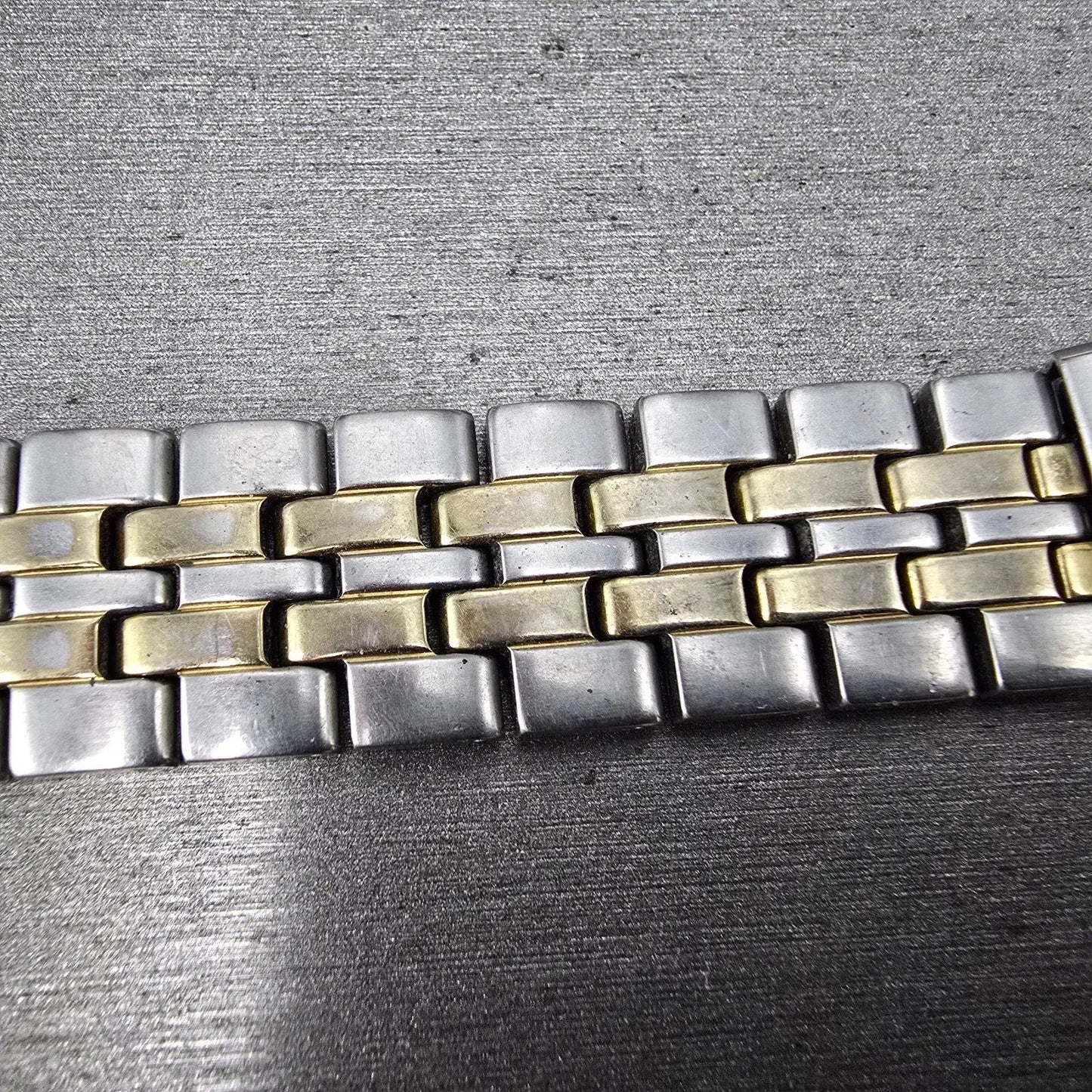 Seiko Bracelet 18mm Stainless Steel Two Tone Tri Folding Clasp VTG Japan 4A4K2C18