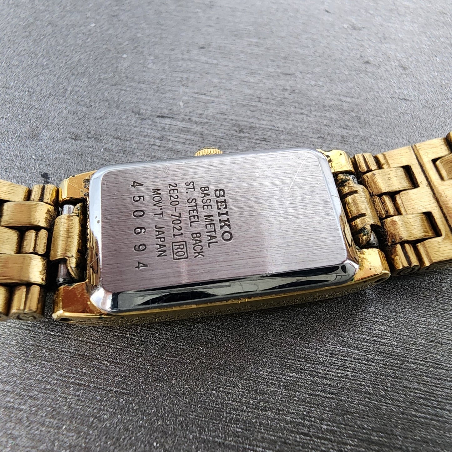 Seiko Tank Watch Women 13mm Champagne Dial Gold Tone 2e207021 New Battery ABC129