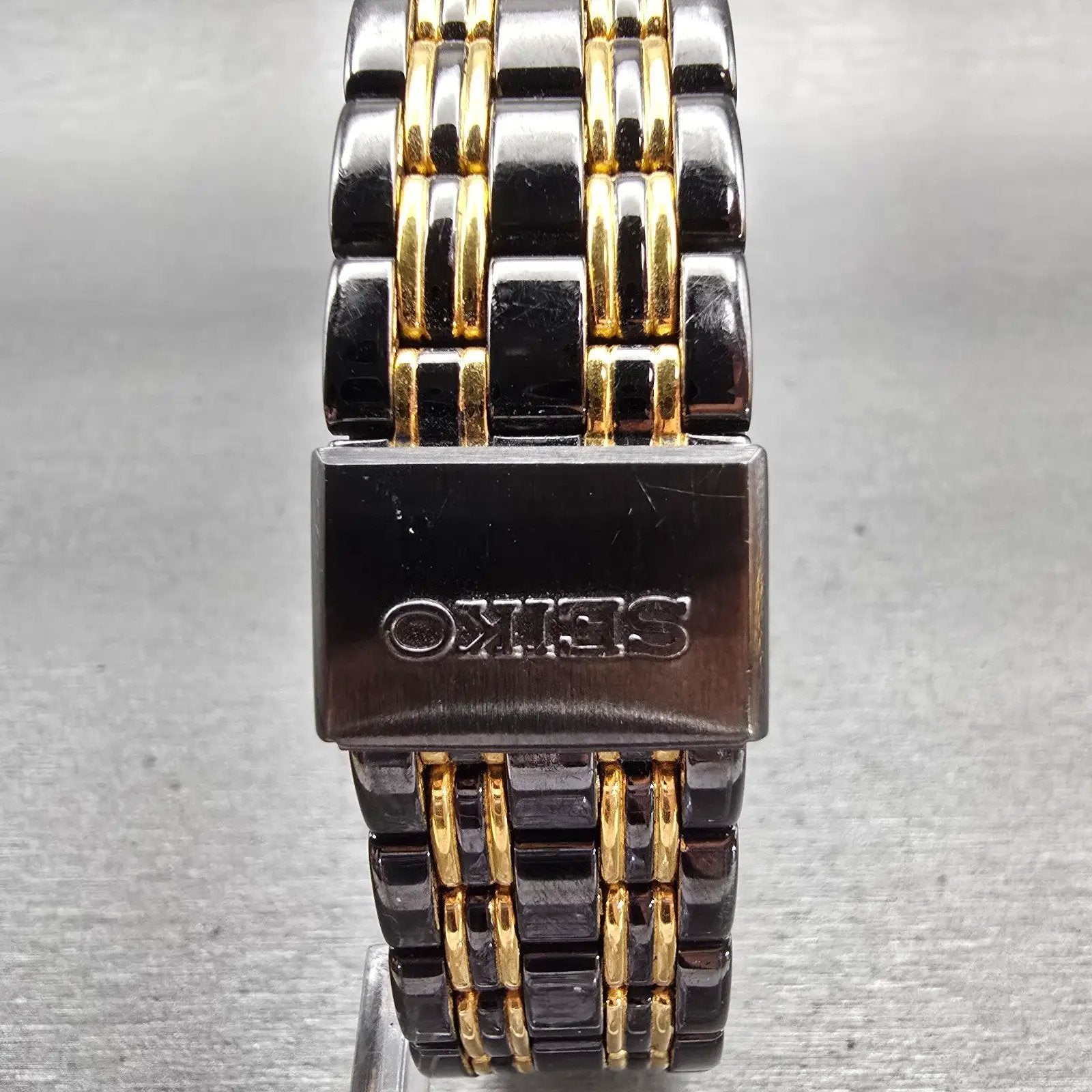 Seiko Watch Men 34mm Black Dial Black &Gold Date Round 7N22-7041 New Battery VTG7