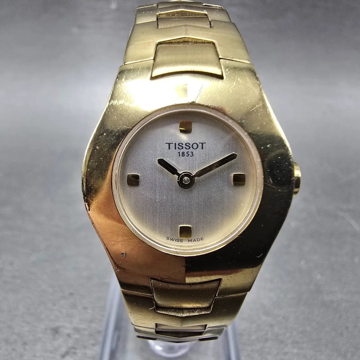 Tissot Watch Women 23mm White Dial Gold Tone Round New Battery L520 Vintage0