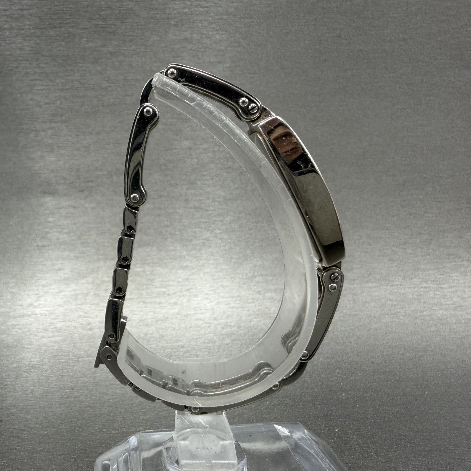 Bulova Tank Watch Women 14mm Black Dial Silver Tone Rectangle 96T15 New Battery8
