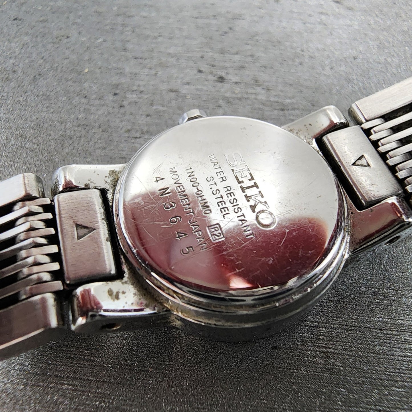 Seiko Watch Women 20mm Black Dial Silver Tone Round 1n000hm0 New Battery9