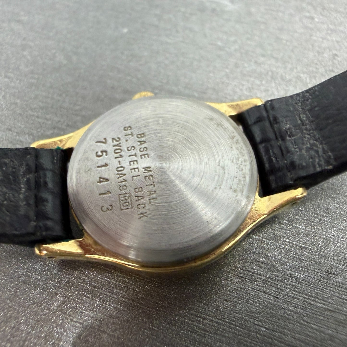 Seiko Watch Women 20mm Champagne Dial Gold Tone Round 2Y01-0A19 New Battery VTG49