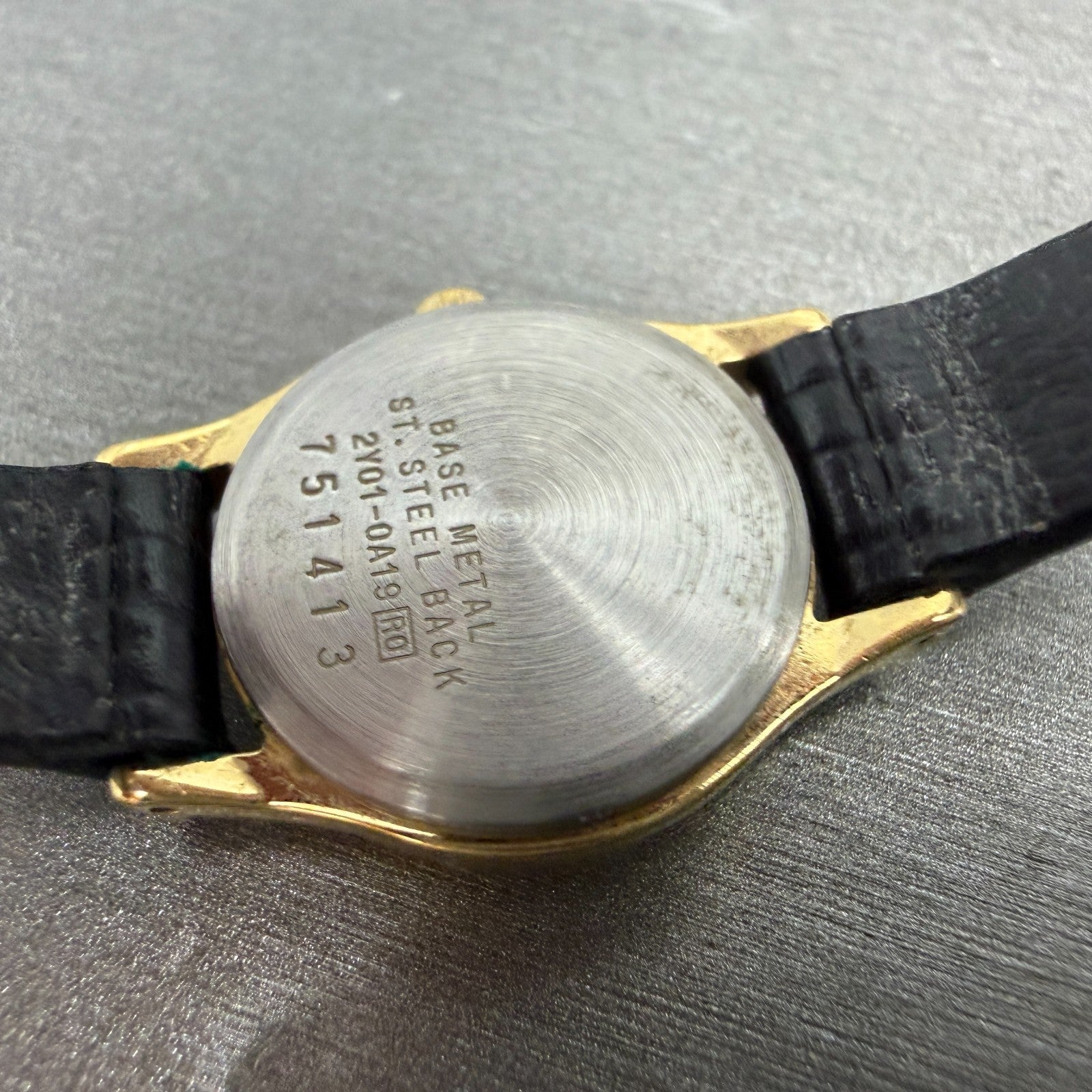 Seiko Watch Women 20mm Champagne Dial Gold Tone Round 2Y01-0A19 New Battery VTG49