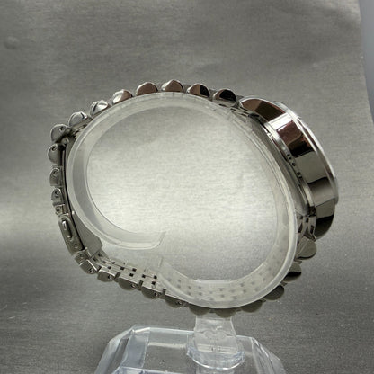 Bulova Watch Women 27mm Silver Dial Steel Date Round 96M159 New Battery11