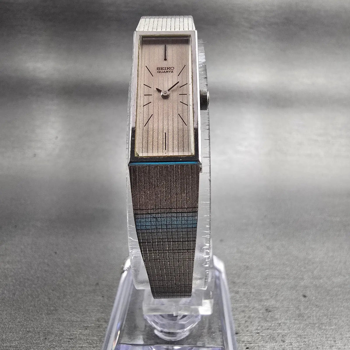 Seiko Watch Women 12mm Silver Dial Silver Tone Rectangle 1320-5119 New Battery K5