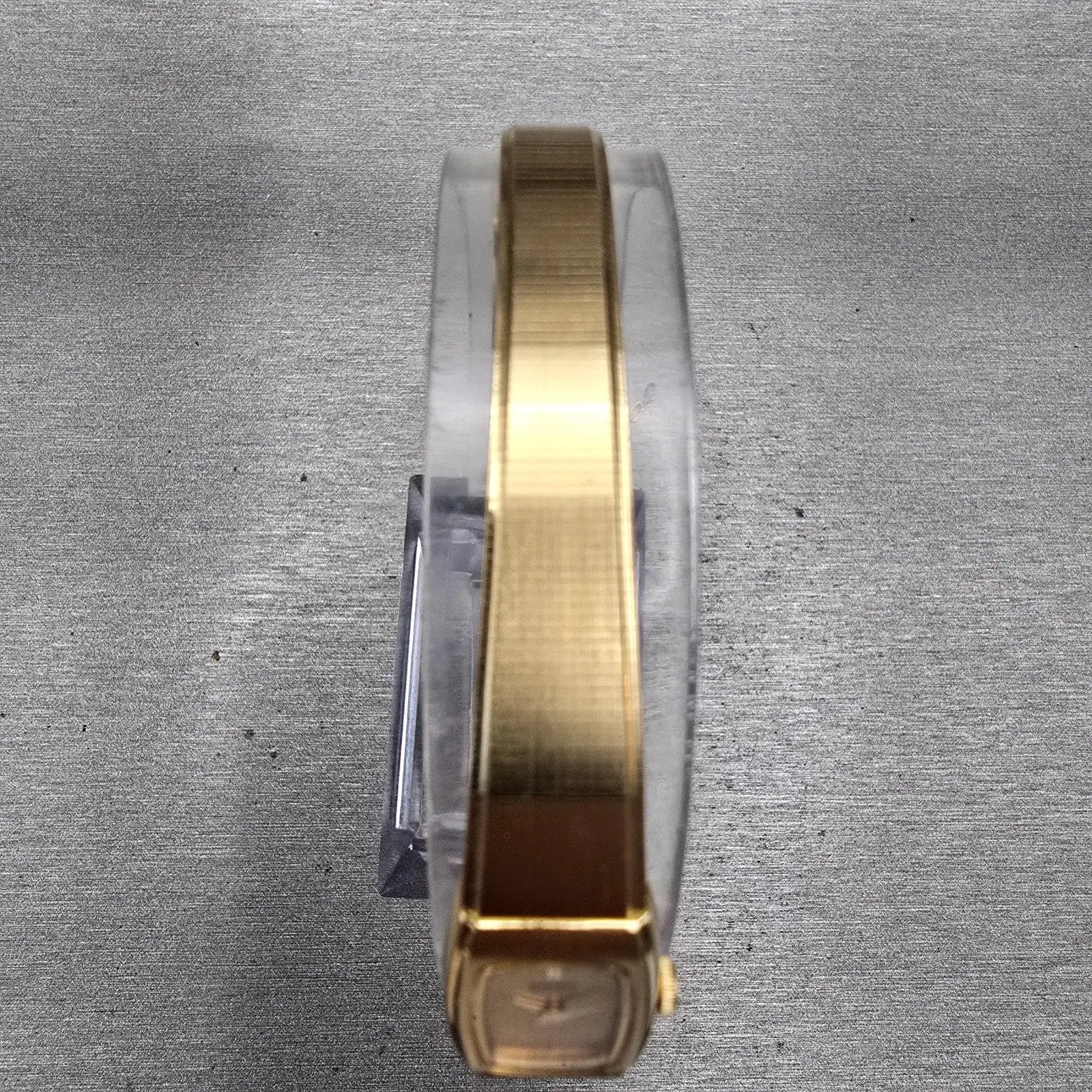 Seiko Tank Watch Women 13mm Gold Dial Gold Tone Rectangle 2E20-5139 New Battery4