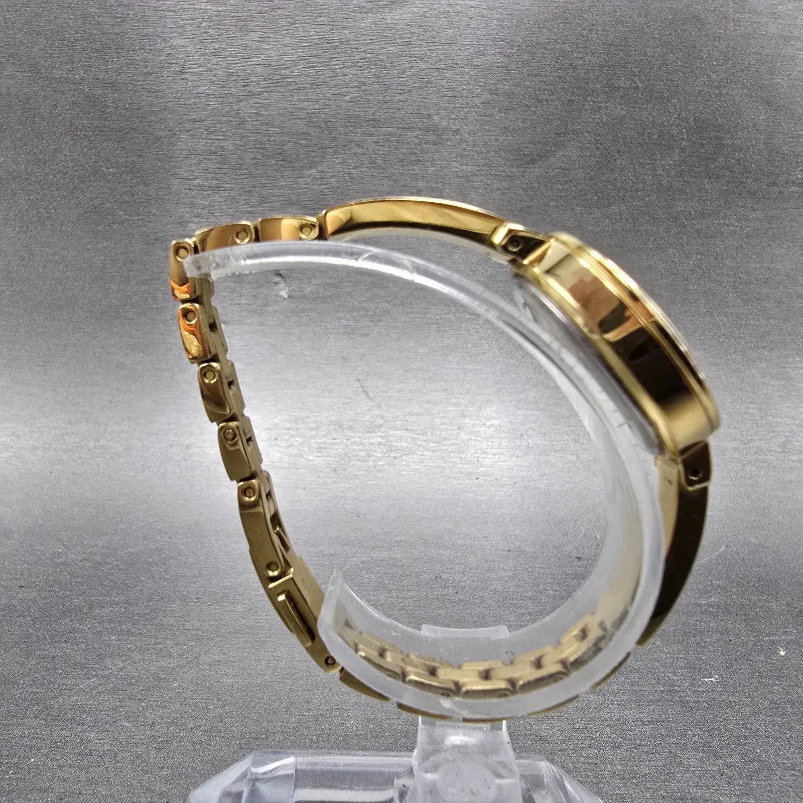 Citizen Eco-Drive Watch Women 25mm MOP Dial Gold Tone Round E031-S122694 Runs HM8