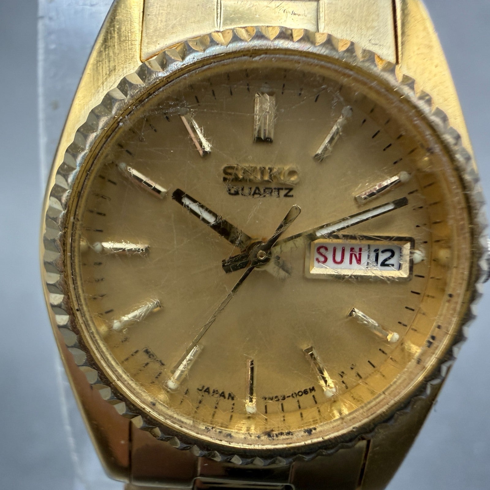 Seiko Watch Women 25mm Gold Dial Gold Tone Daydate Round 7N83-0041 New Battery 91