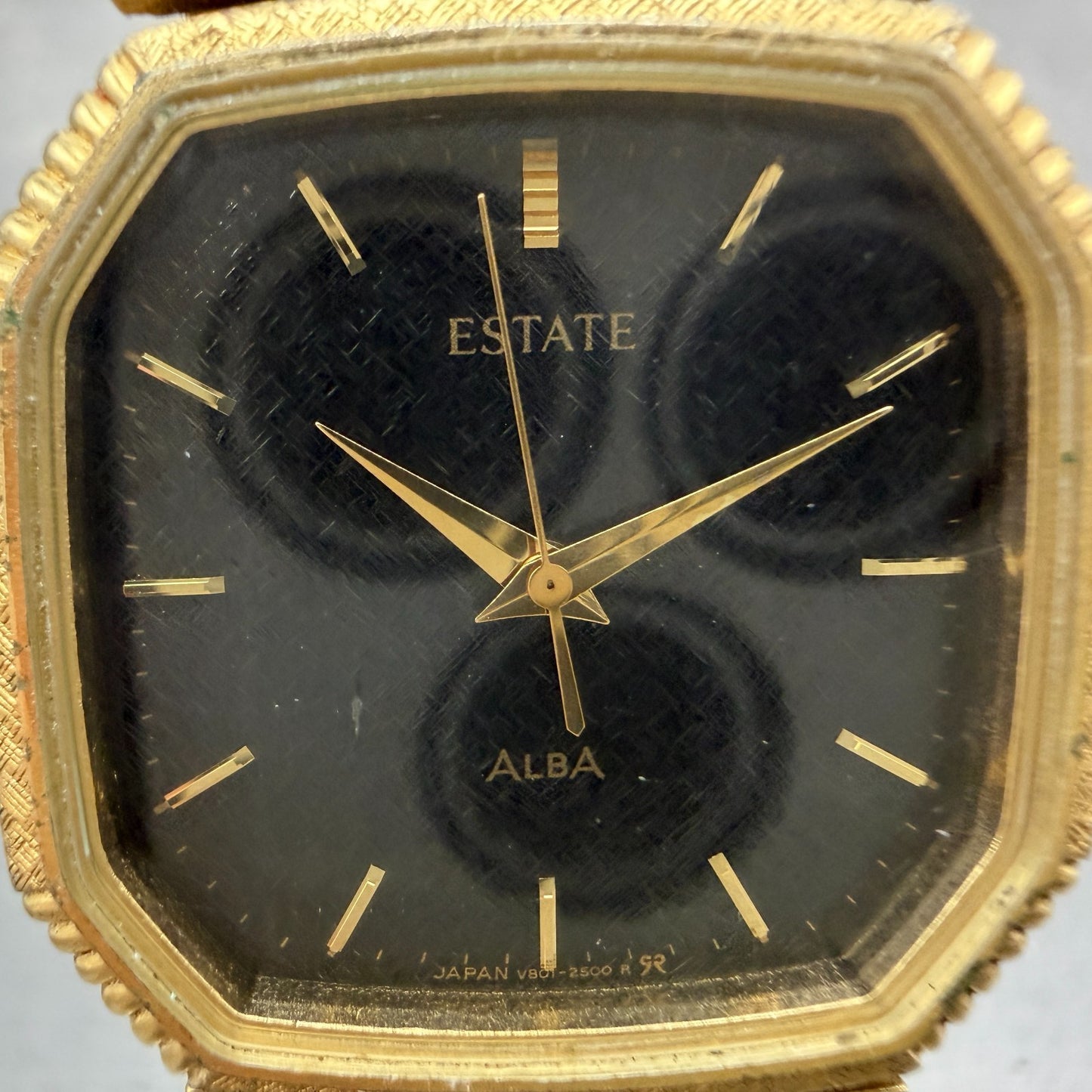Seiko Alba Estate Watch Men 28mm Black Dial Gold Tone V801-5350 New Battery VTG1